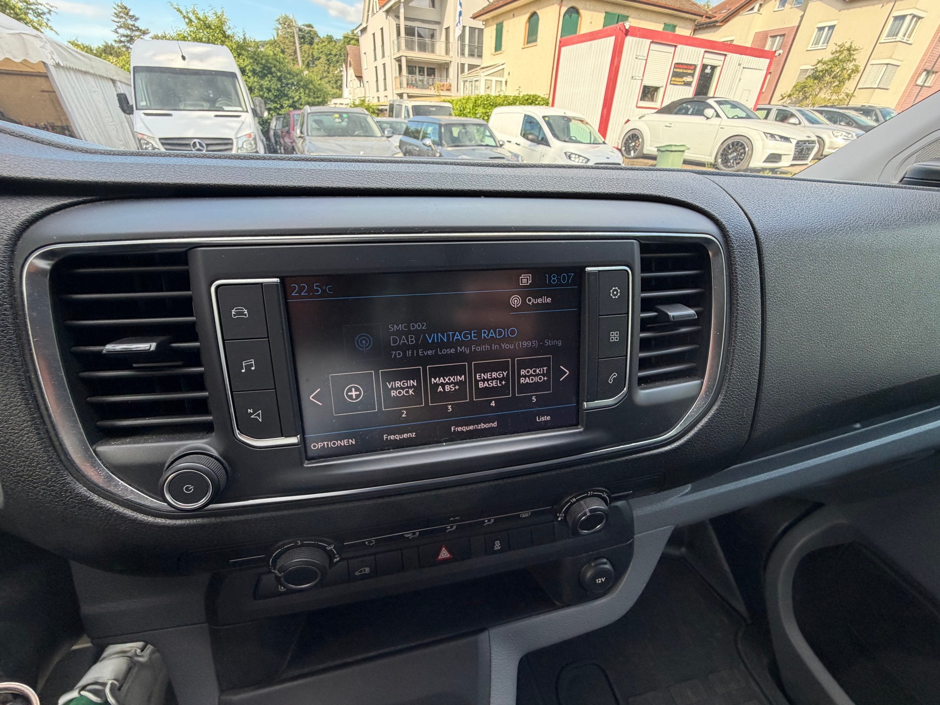 PEUGEOT Expert 2.0 BlueHDi 120 S&S Allure Standard-image-7