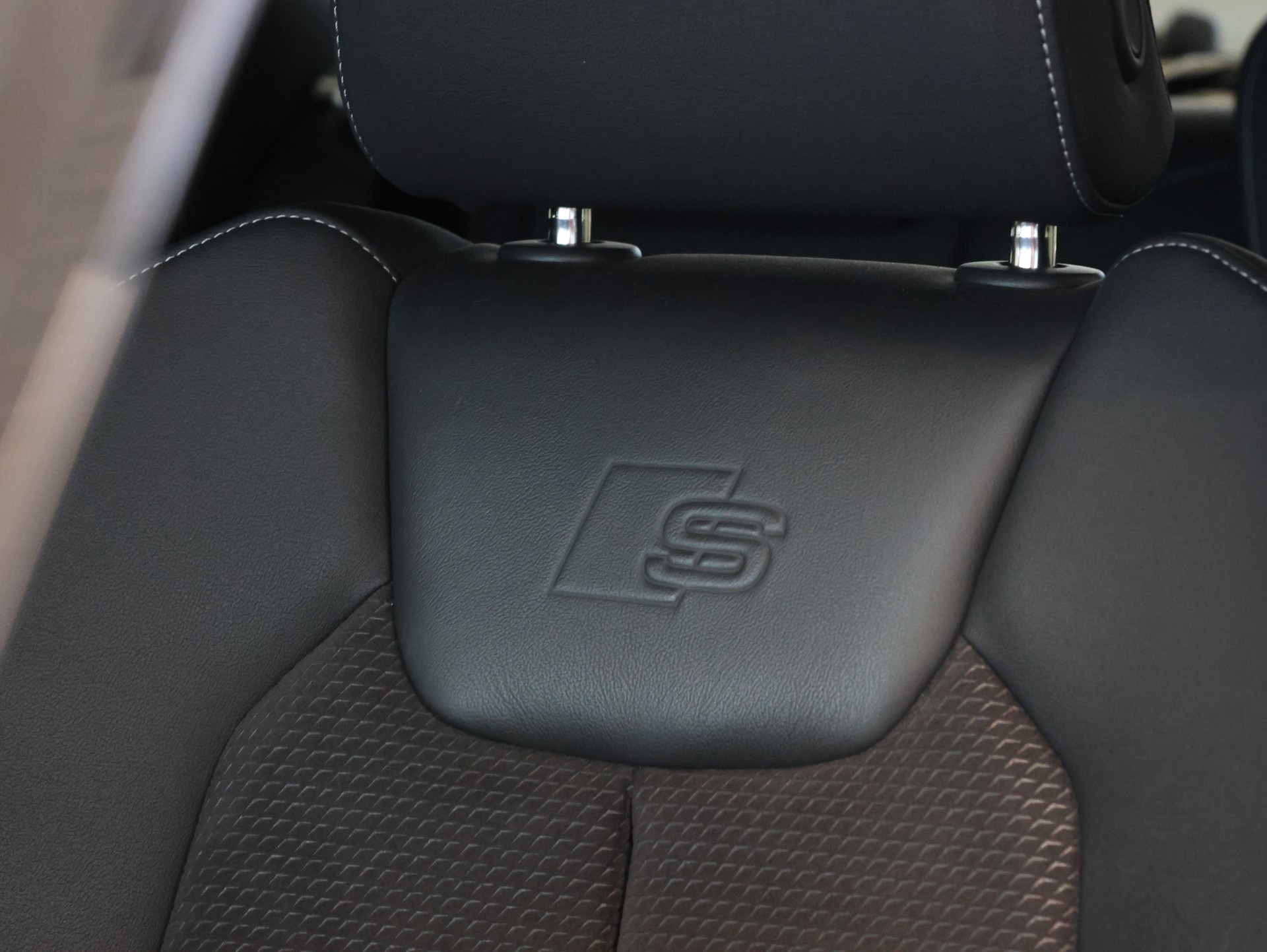 AUDI A1 Sportback 30 TFSI advanced S-tronic *Rückfahrkamera* *S-Line* *Klima*-image-19