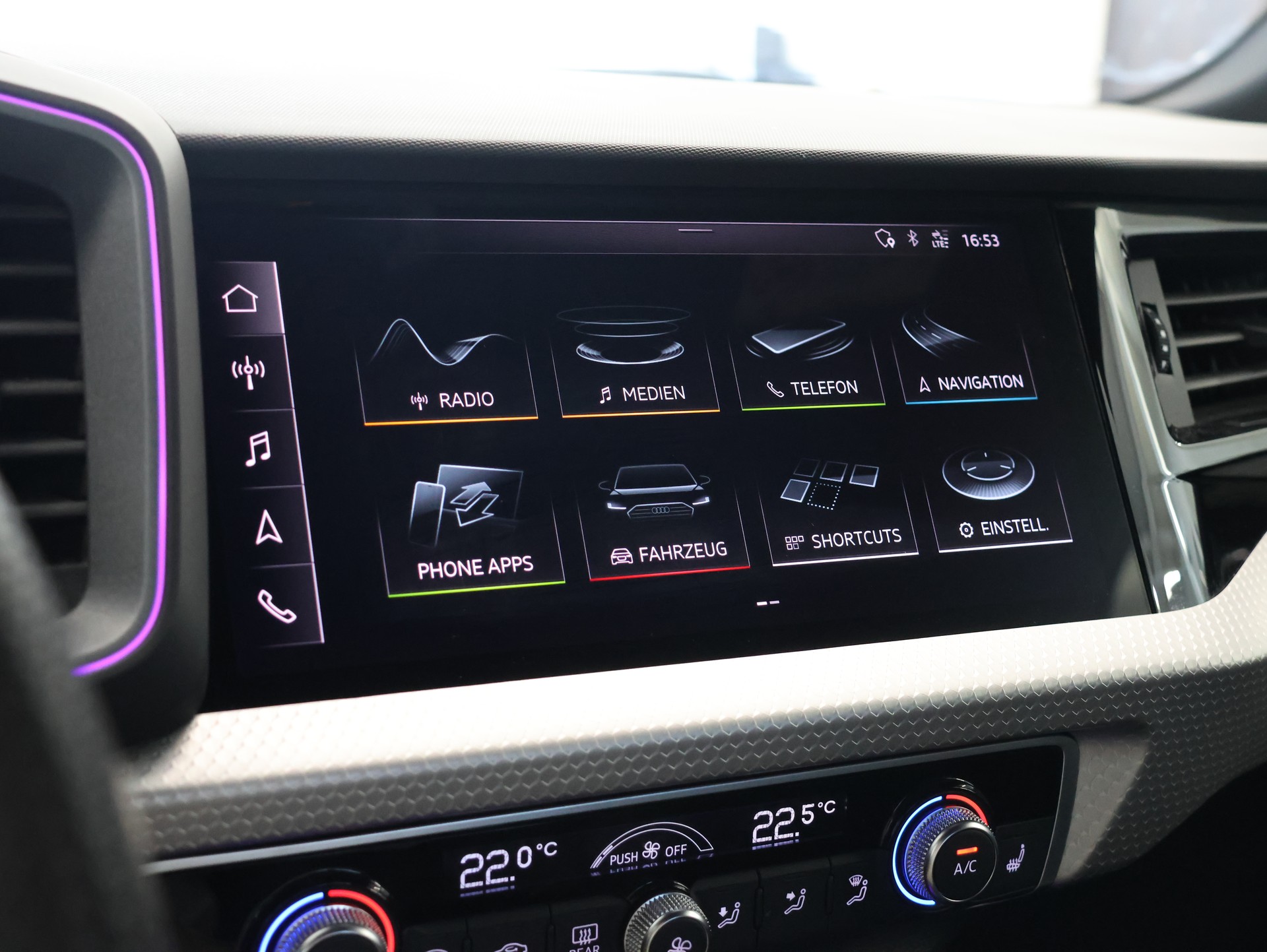 AUDI A1 Sportback 30 TFSI advanced S-tronic *Rückfahrkamera* *S-Line* *Klima*-image-24