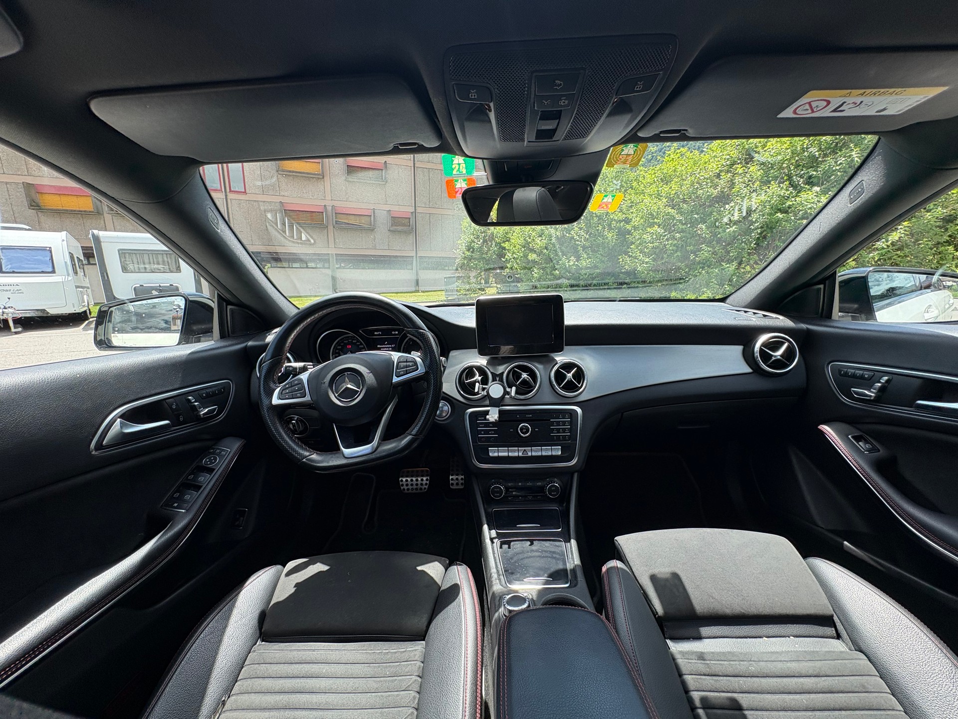 MERCEDES-BENZ CLA Shooting Brake 200 CDI AMG Line 4Matic 7G-DCT-image-10