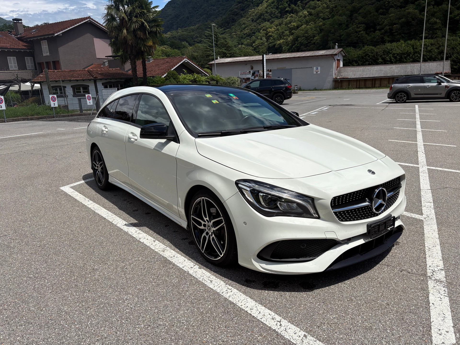 MERCEDES-BENZ CLA Shooting Brake 200 CDI AMG Line 4Matic 7G-DCT-image-0