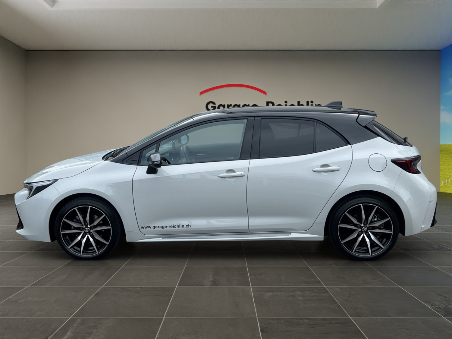 TOYOTA Corolla 2.0 HSD GR Sport-image-1