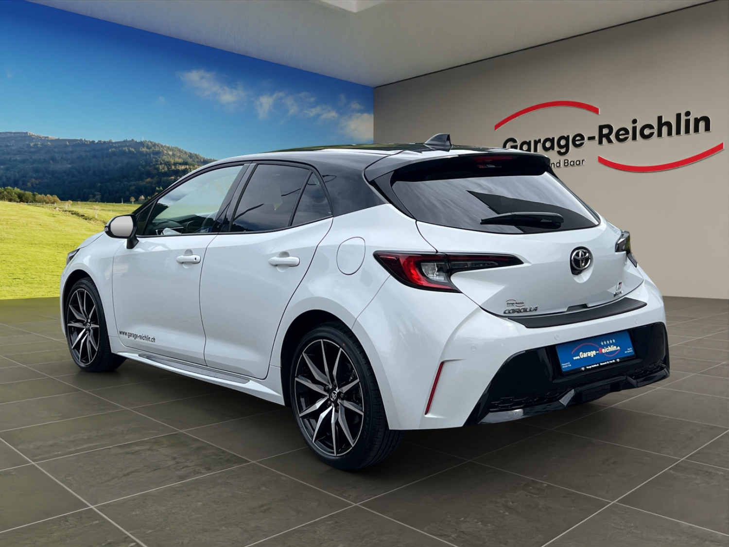 TOYOTA Corolla 2.0 HSD GR Sport-image-2