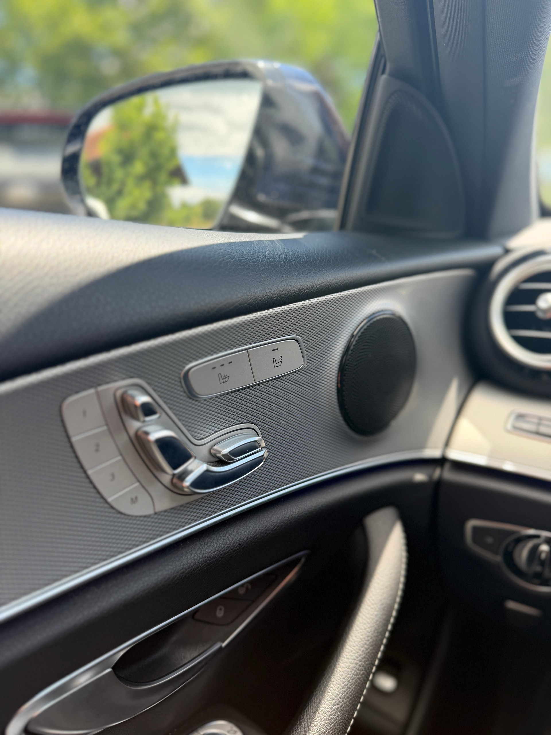 MERCEDES-BENZ E 200 Avantgarde 9G-Tronic-image-3
