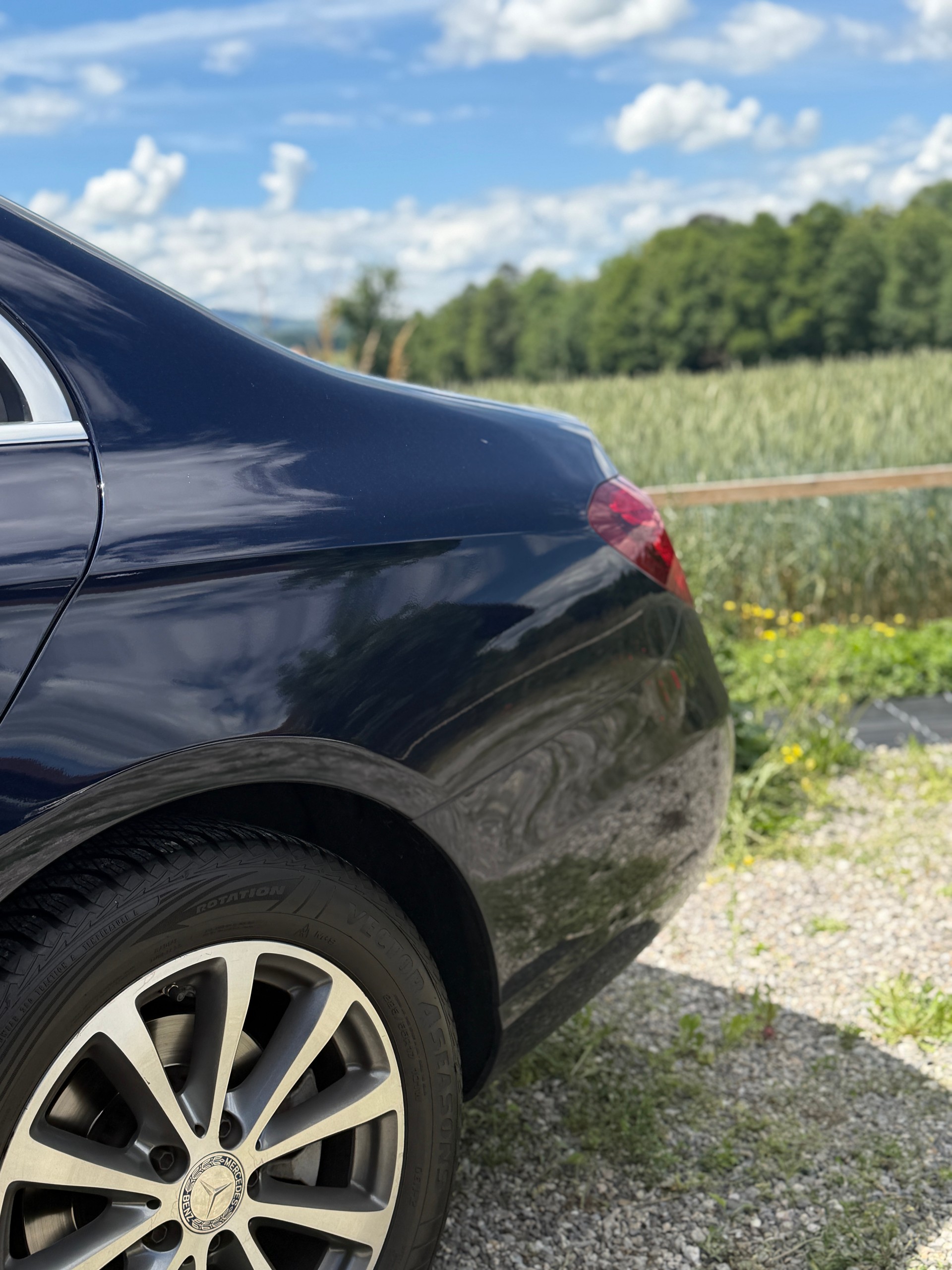 MERCEDES-BENZ E 200 Avantgarde 9G-Tronic-image-21