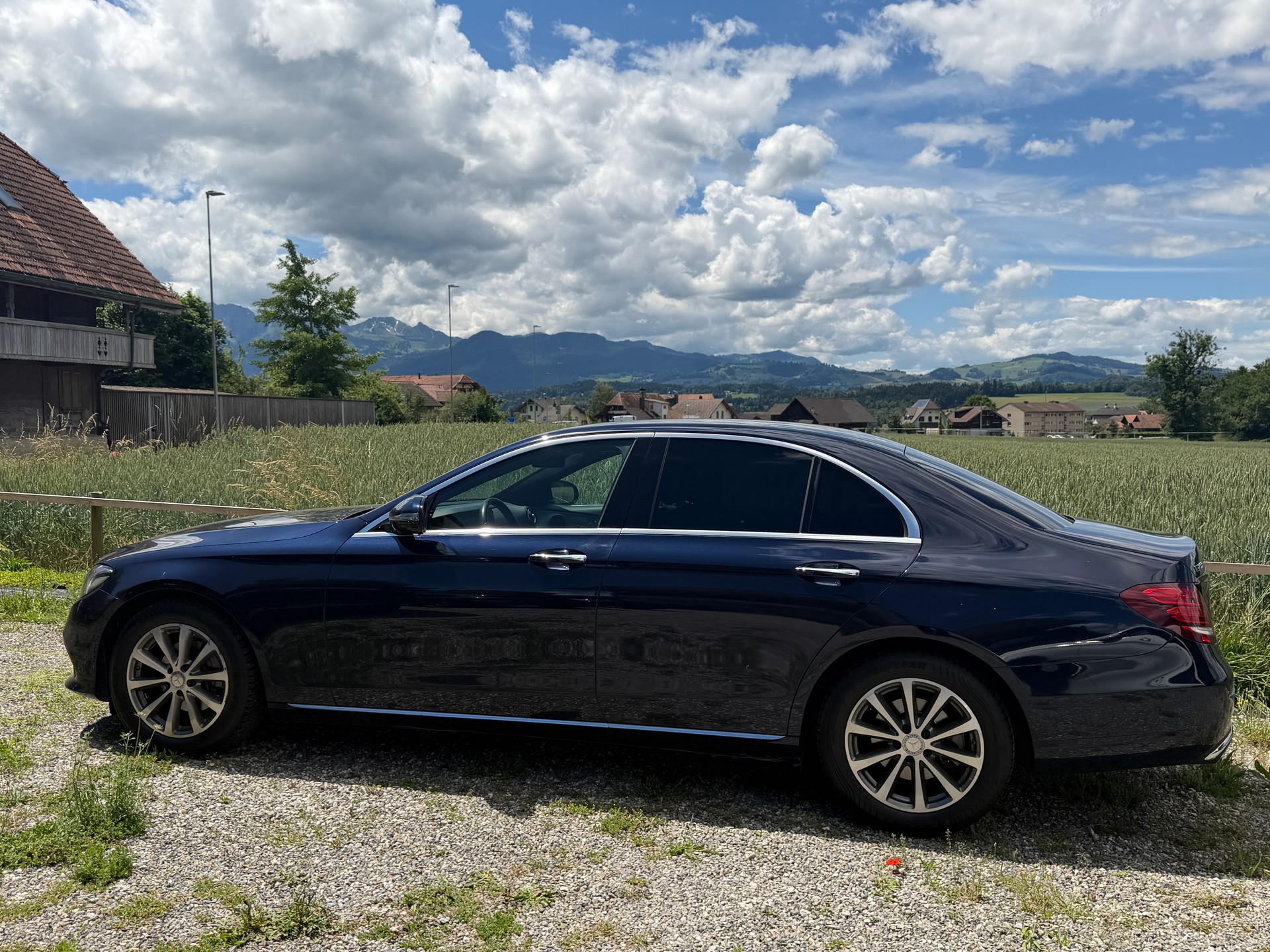MERCEDES-BENZ E 200 Avantgarde 9G-Tronic-image-17