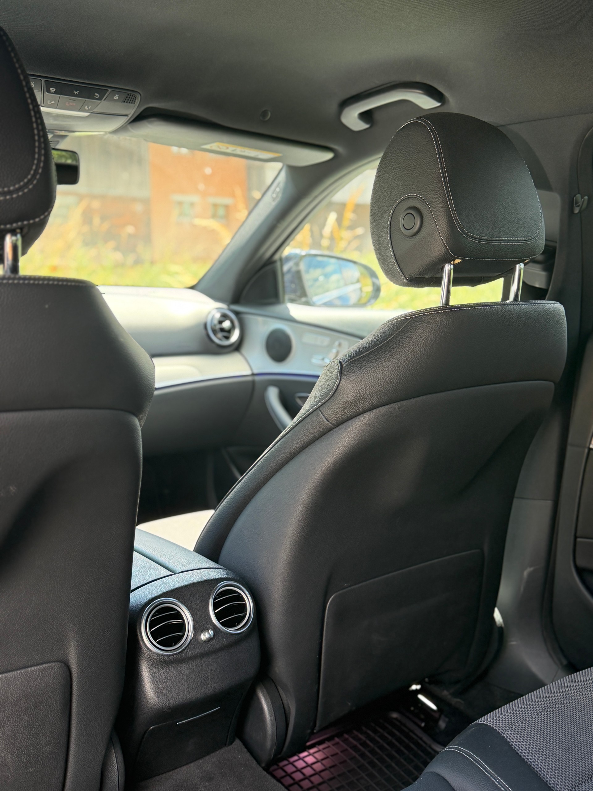 MERCEDES-BENZ E 200 Avantgarde 9G-Tronic-image-12