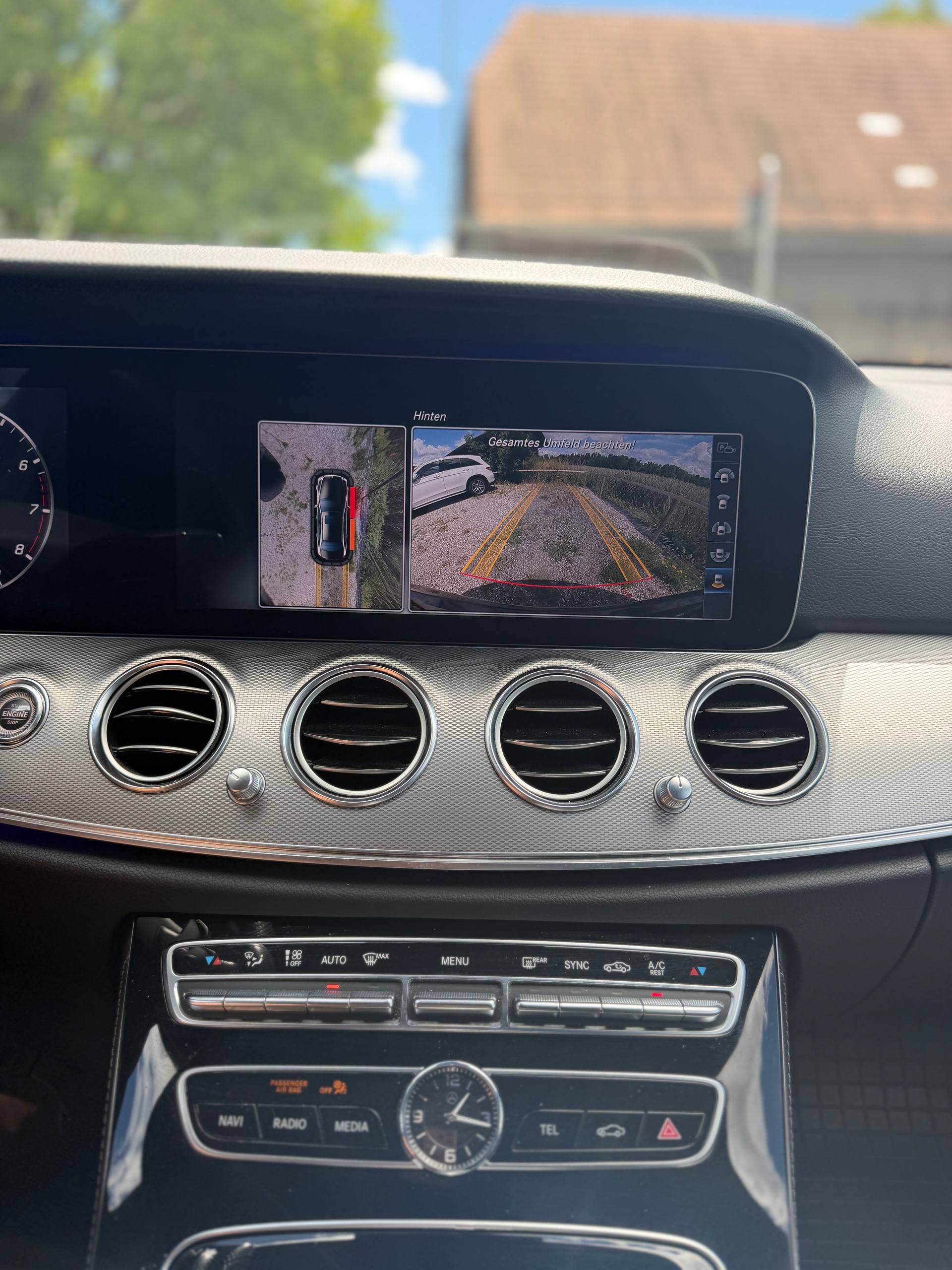 MERCEDES-BENZ E 200 Avantgarde 9G-Tronic-image-15