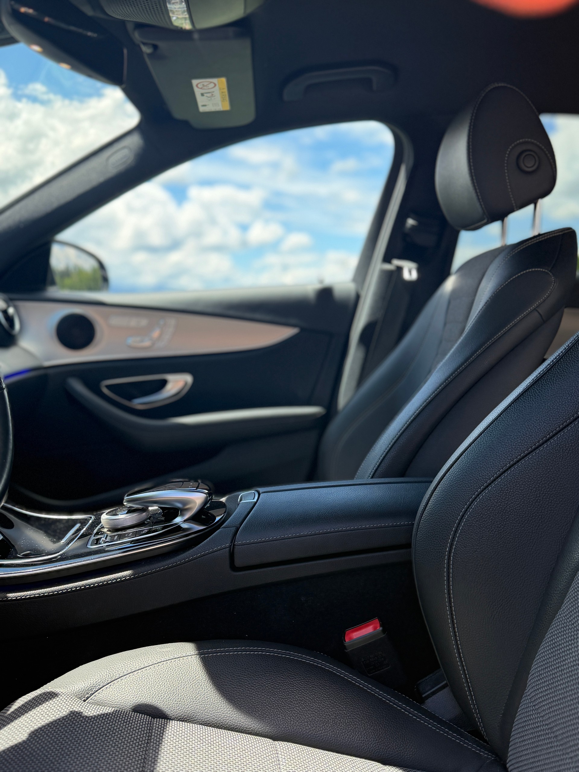 MERCEDES-BENZ E 200 Avantgarde 9G-Tronic-image-18