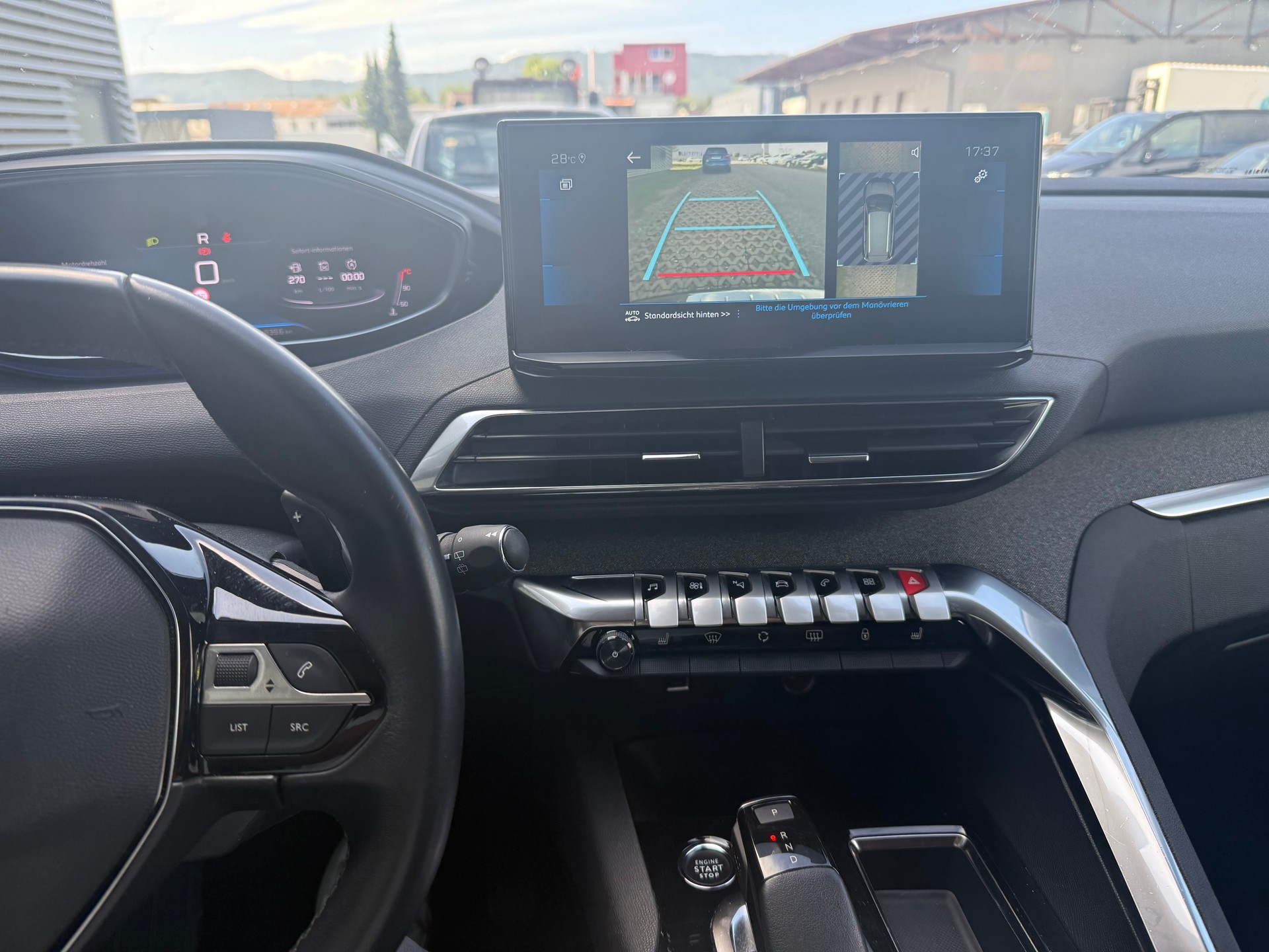 PEUGEOT 5008 1.5 BlueHDi GT Pack EAT8-image-5