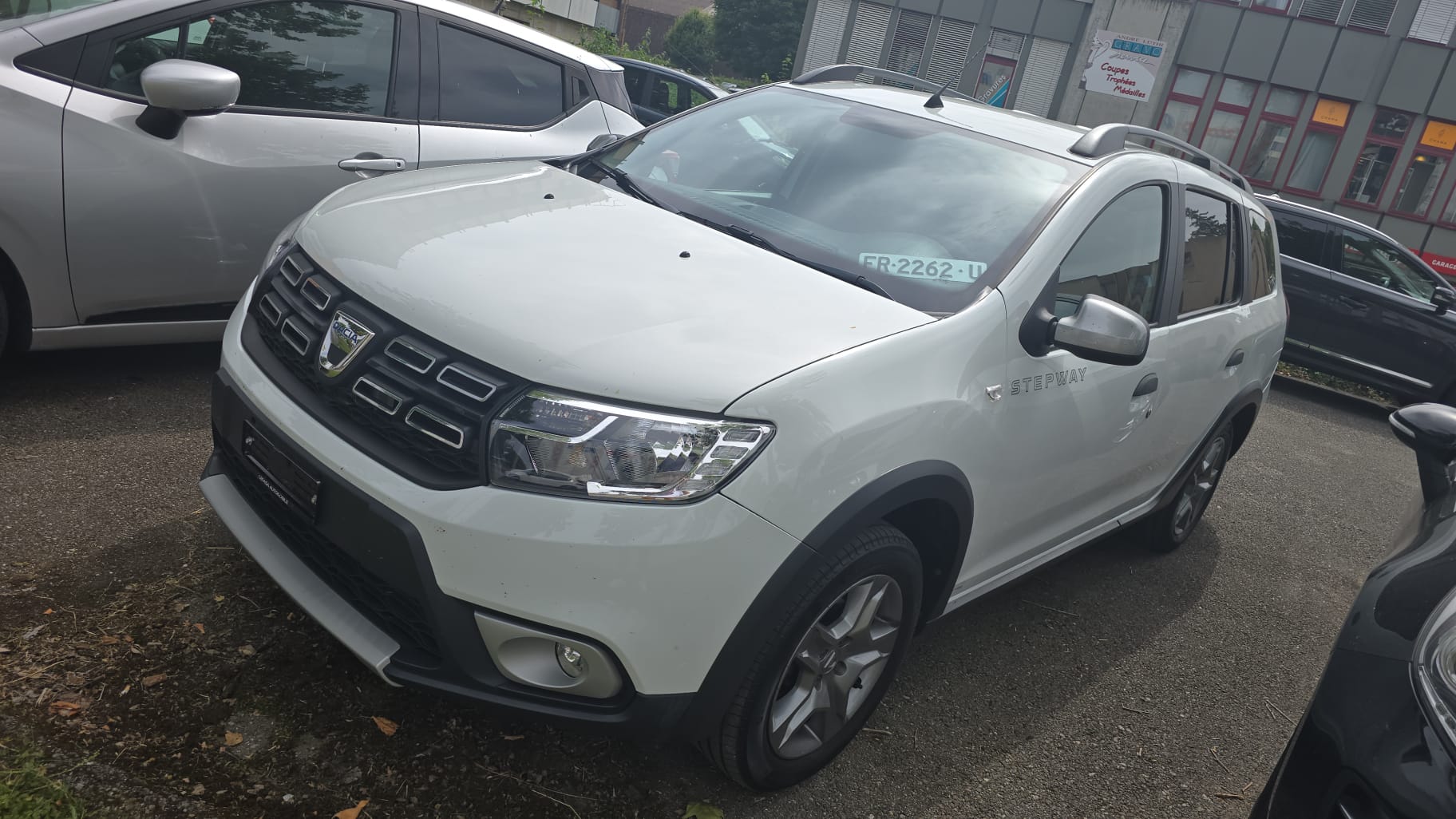 DACIA Logan MCV 0.9 Stepway Automatic Navi / 8 X / AUTOMAT / CH / full DACIA SERVICE-image-11
