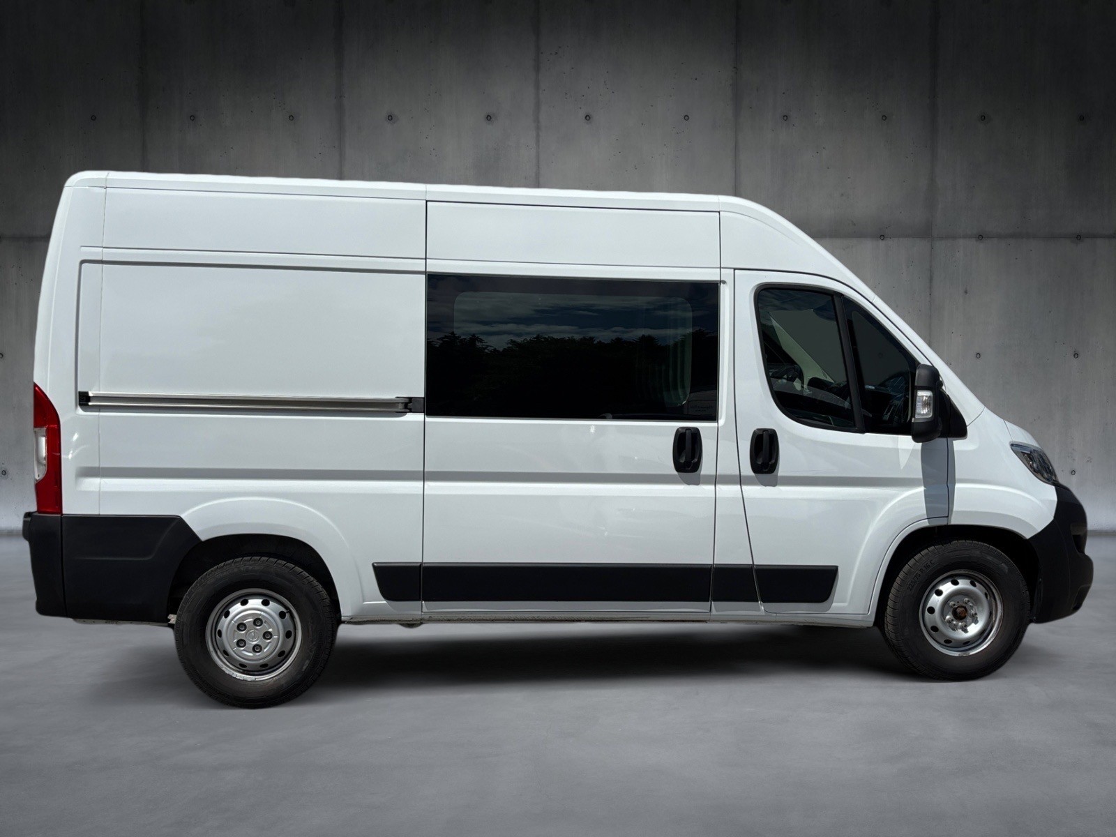 OPEL Movano 2.2 d 3,5t L2H2 Essentia-image-2