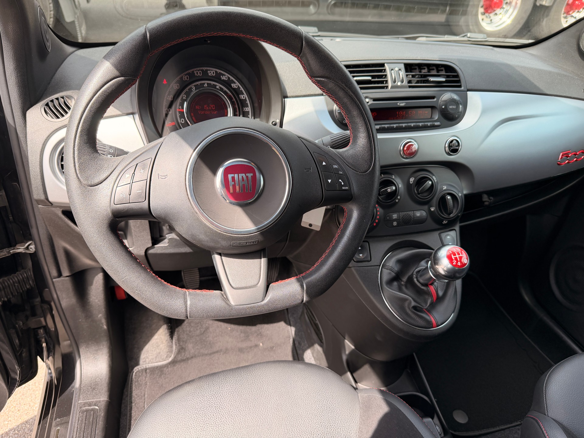 FIAT 500 1.2 Lounge-image-5