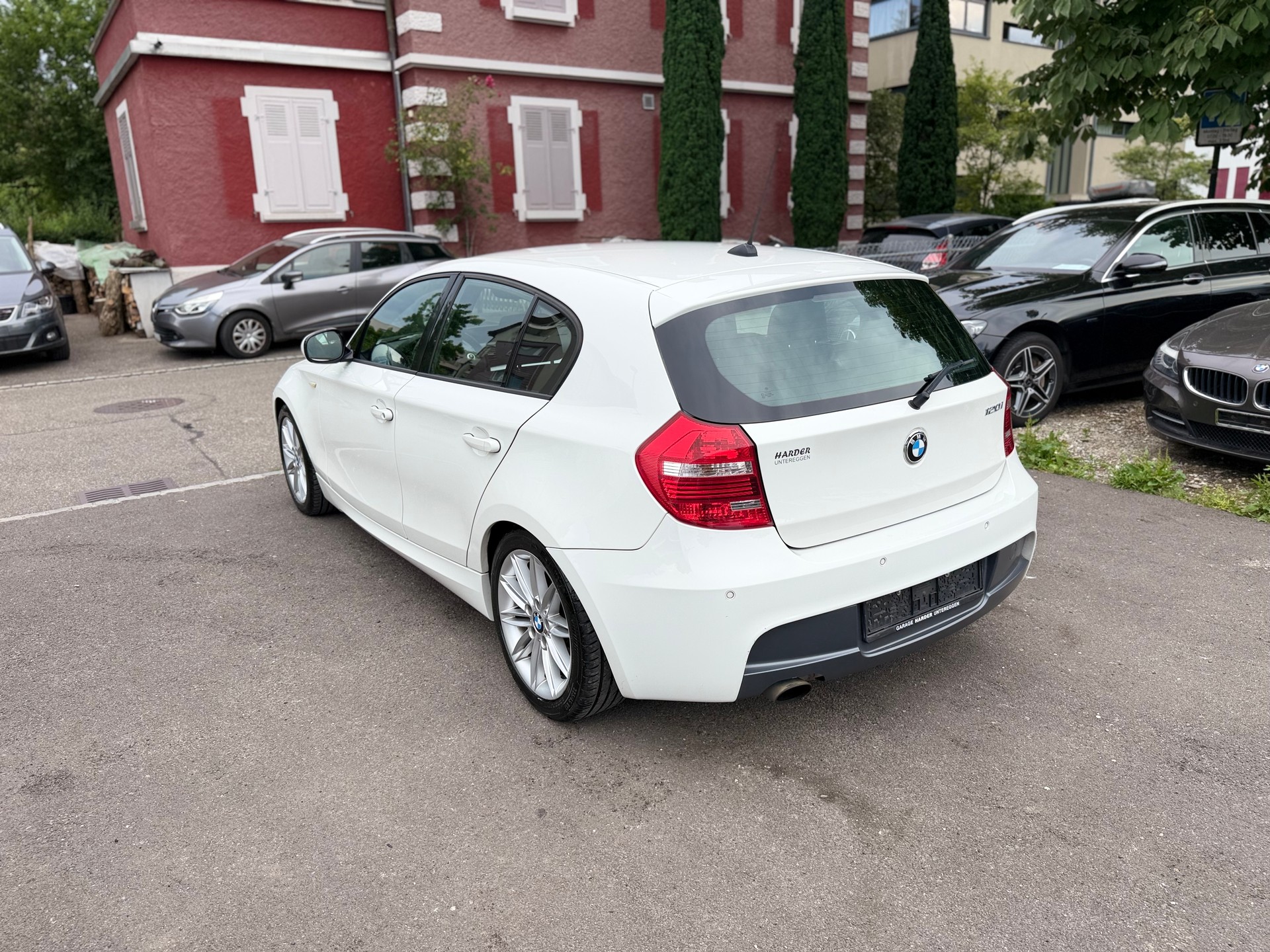 BMW 120i M Paket Dynamic Edition-image-2