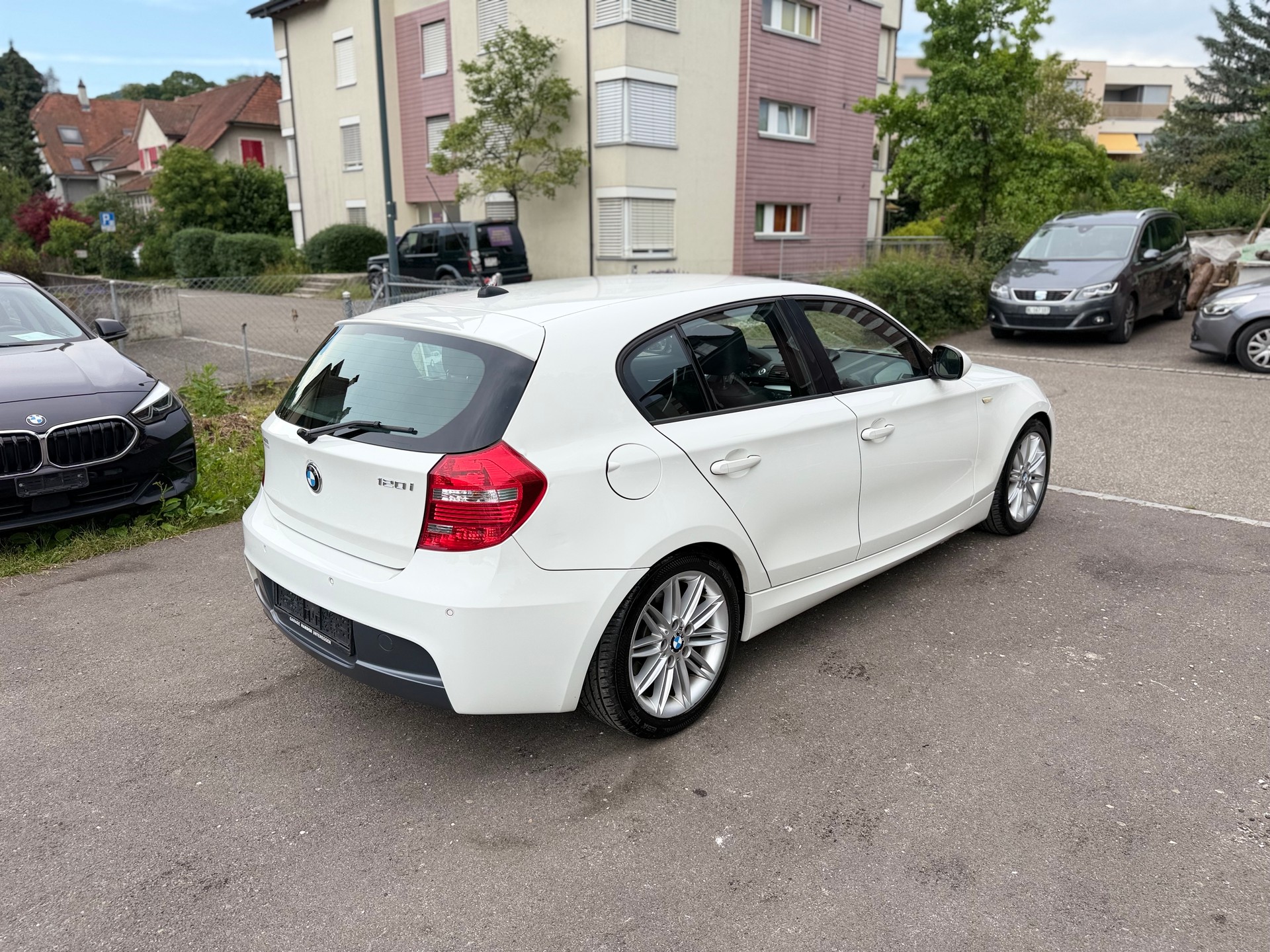 BMW 120i M Paket Dynamic Edition-image-4
