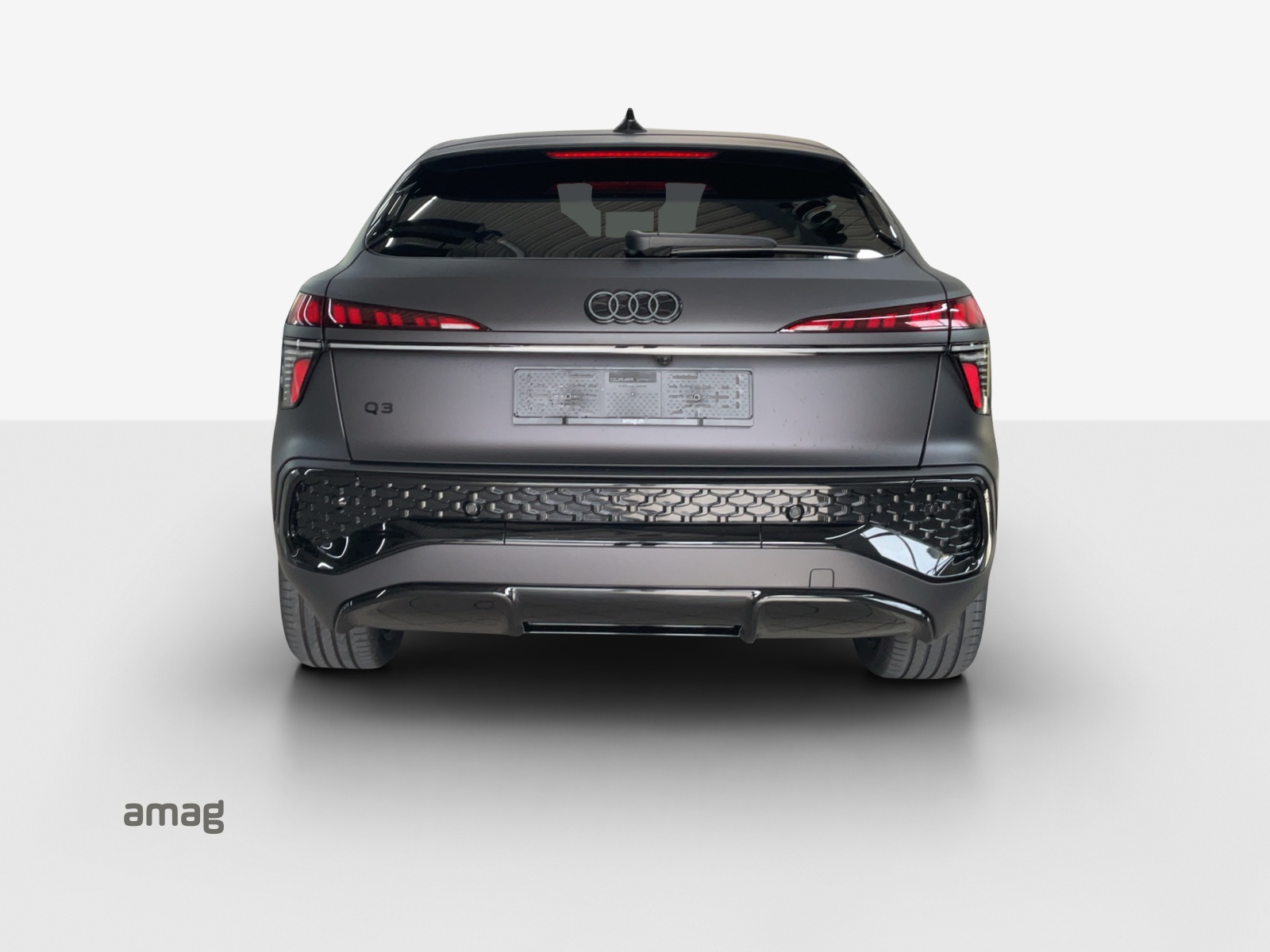 AUDI Q3 Sportback e-hybrid 200 kW S tronig-showroom-element-3