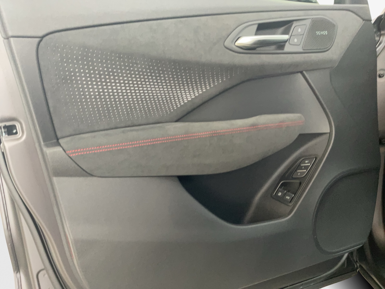 AUDI Q3 Sportback e-hybrid 200 kW S tronig-image-14