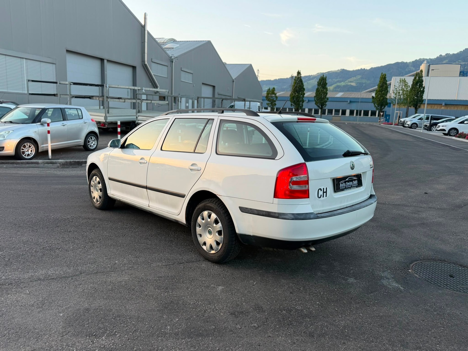 SKODA Octavia 1.9 TDI Adventure 4x4-image-3