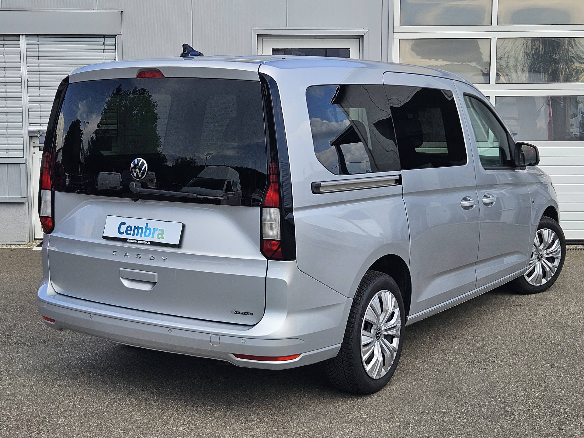 VW Caddy Maxi 2.0 TDI 122 4motion-image-7