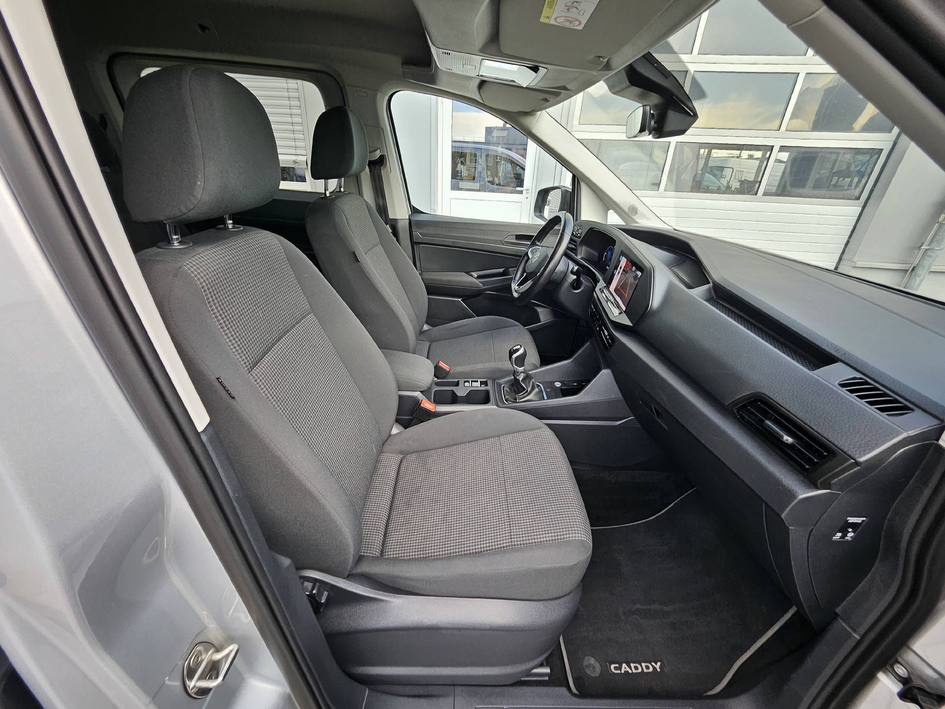 VW Caddy Maxi 2.0 TDI 122 4motion-image-15