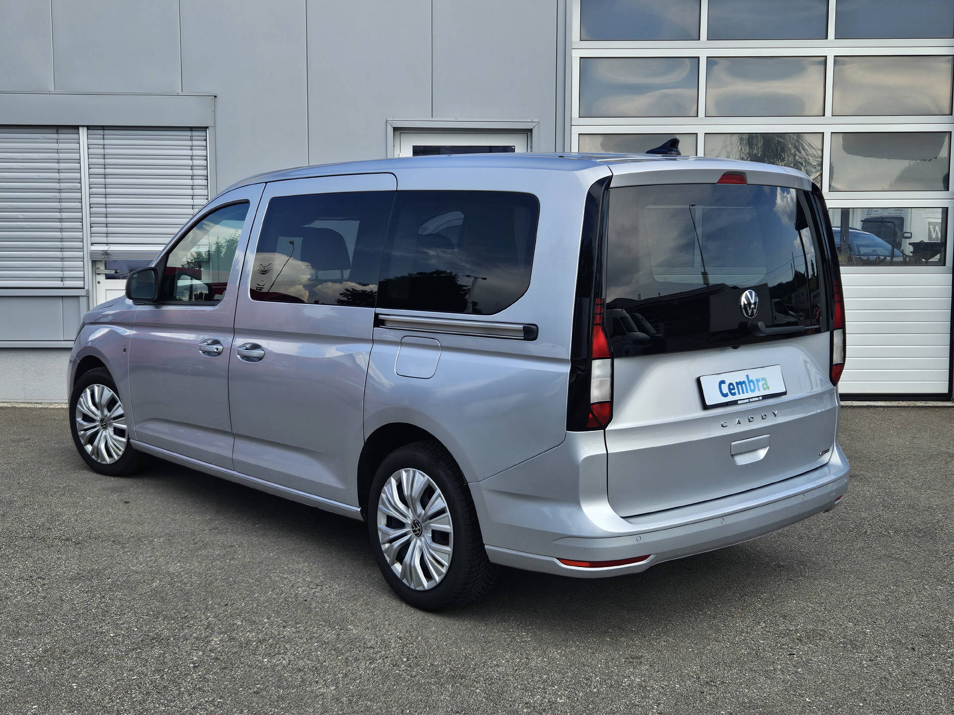VW Caddy Maxi 2.0 TDI 122 4motion-image-12