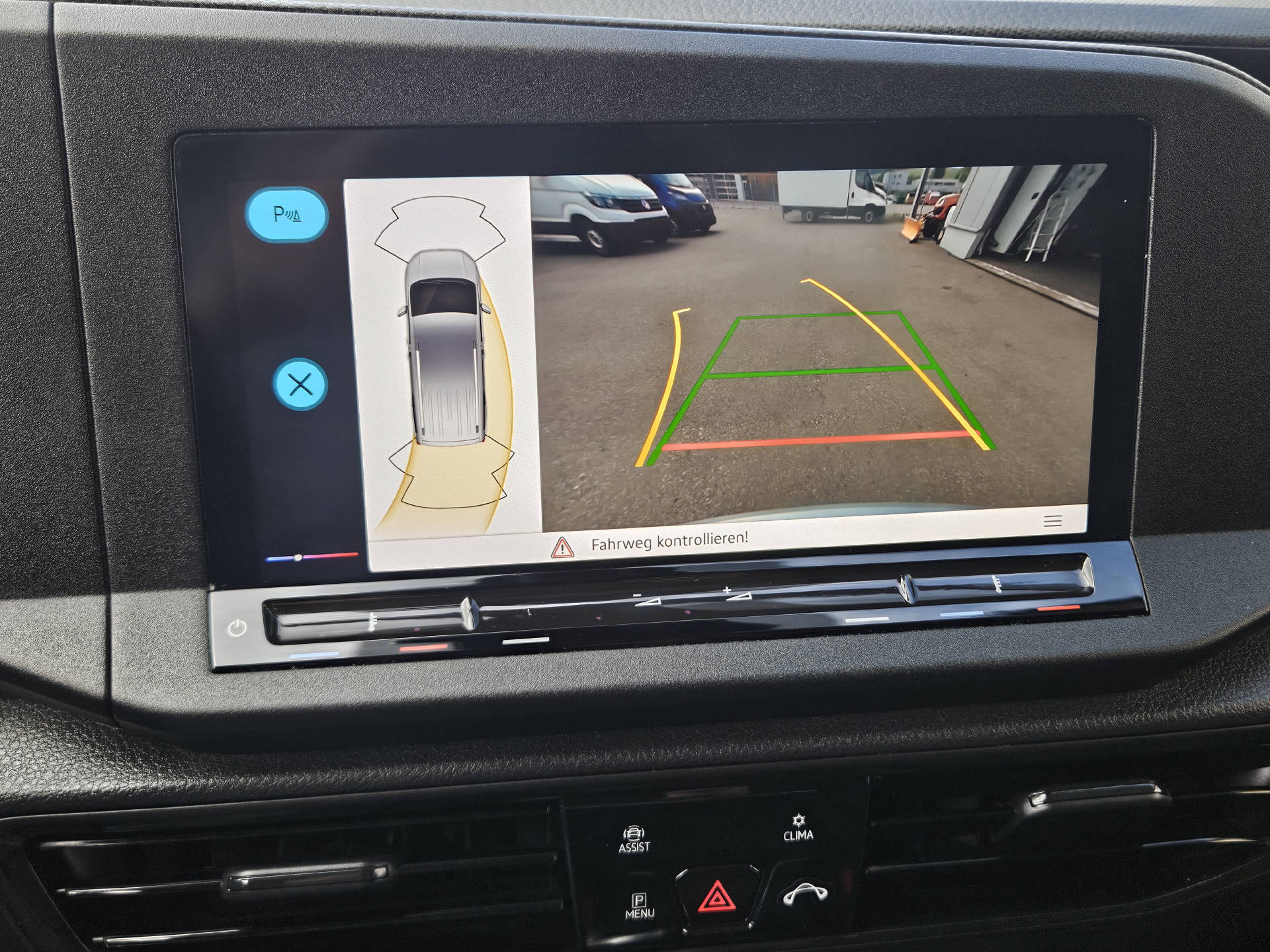 VW Caddy Maxi 2.0 TDI 122 4motion-image-1
