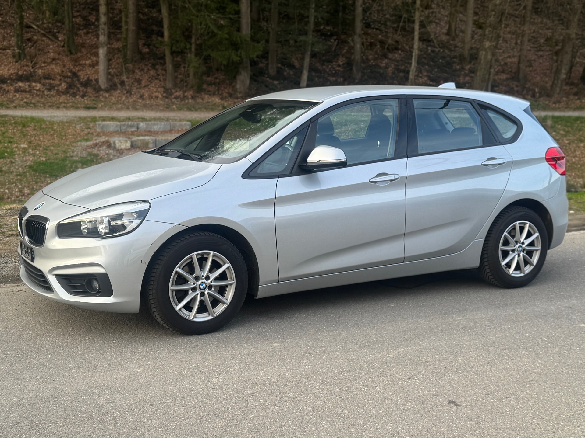 BMW 218d Active Tourer Sport Line-image-1