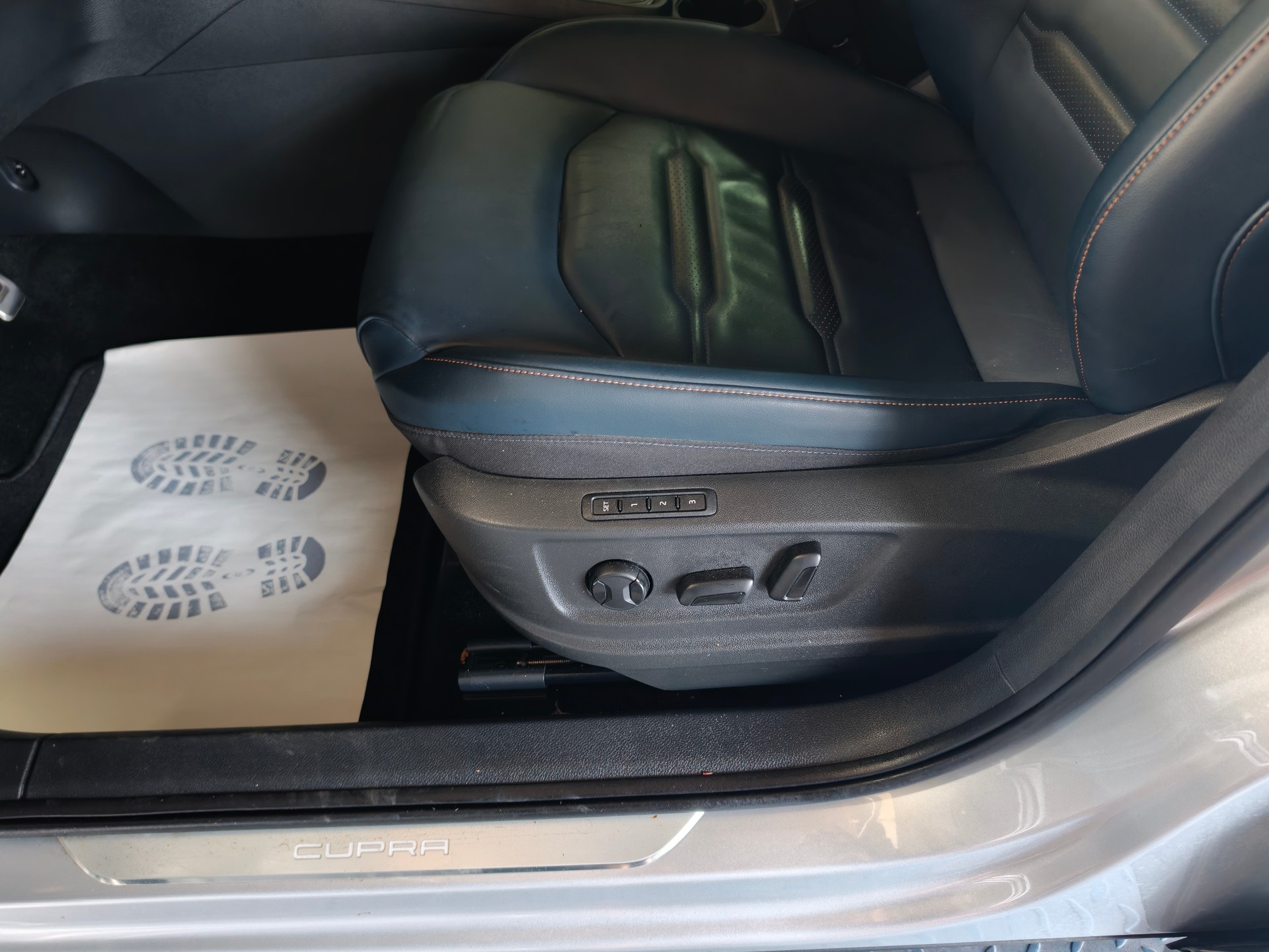 CUPRA Ateca 2.0TSI 4Drive DSG 300-image-12