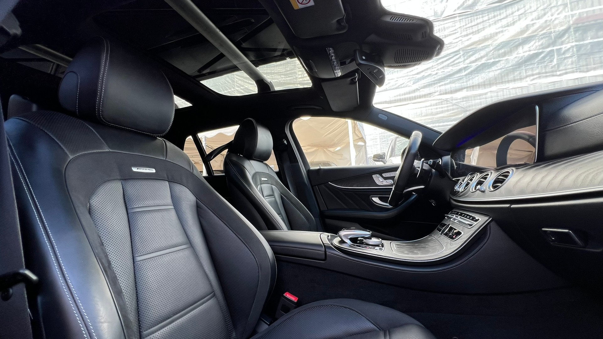 MERCEDES-BENZ E 53 AMG 4MATIC 9G-TRONIC BLACK l 435 PS-image-23