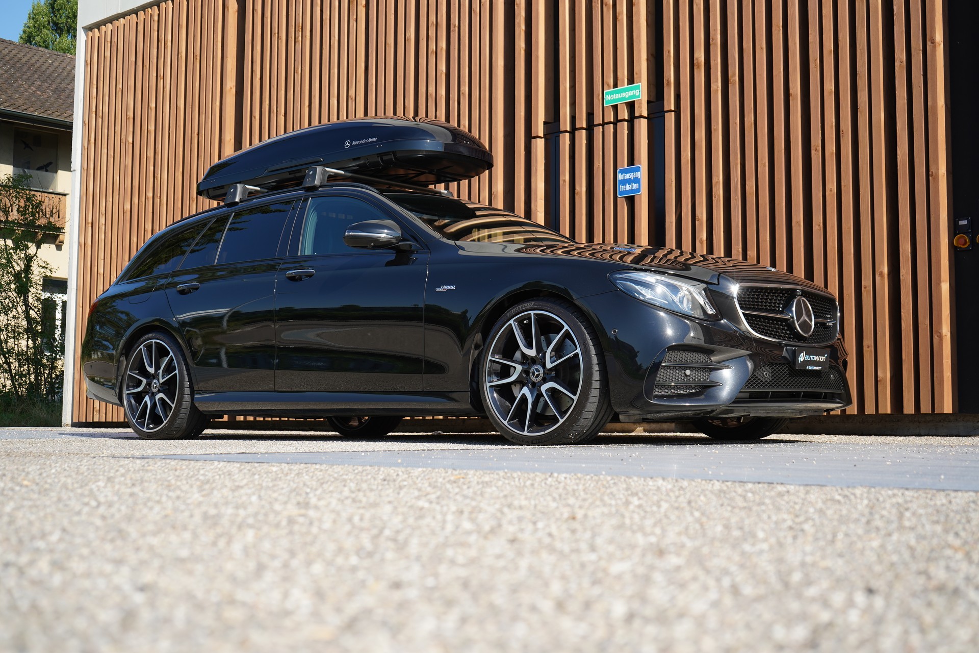 MERCEDES-BENZ E 53 AMG 4MATIC 9G-TRONIC BLACK l 435 PS-image-7