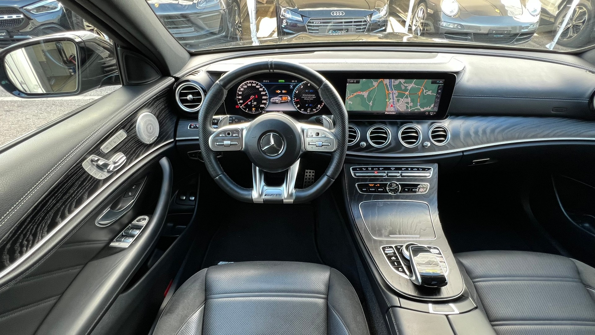 MERCEDES-BENZ E 53 AMG 4MATIC 9G-TRONIC BLACK l 435 PS-image-18