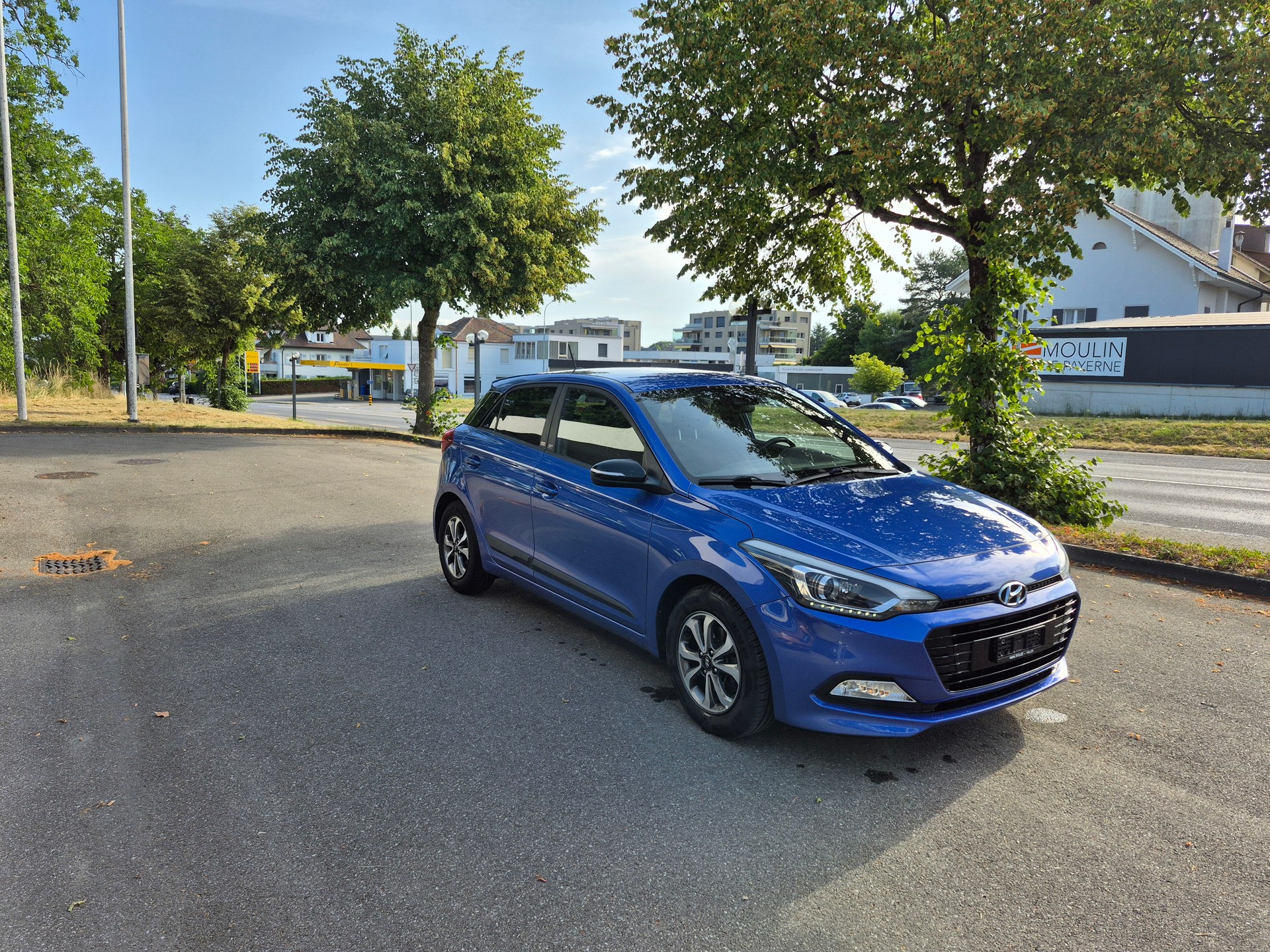 HYUNDAI i20 1.0 T-GDi Amplia-image-2