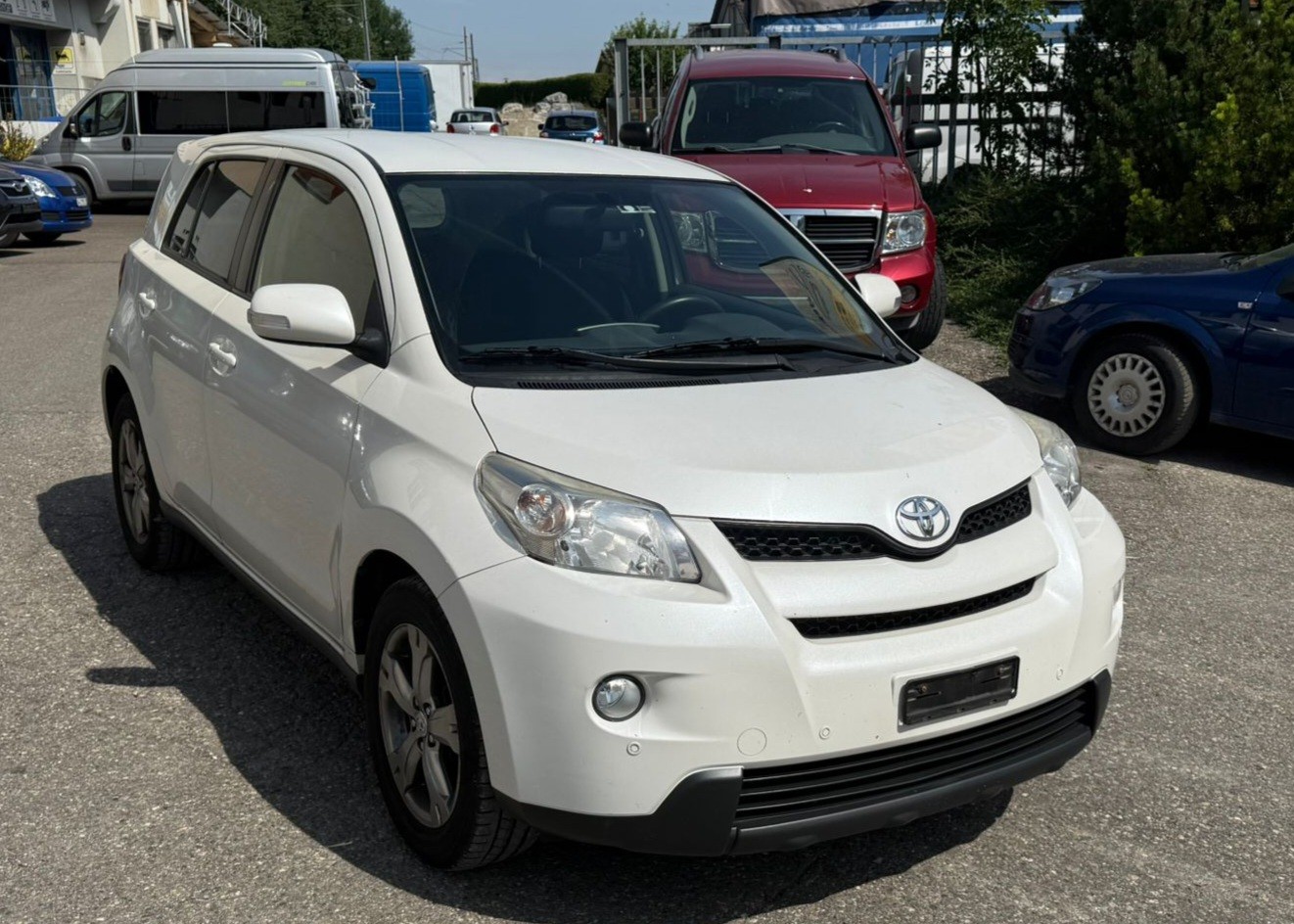 TOYOTA UrbanCruiser 1.4 D-4D Linea Sol 4WD-image-0