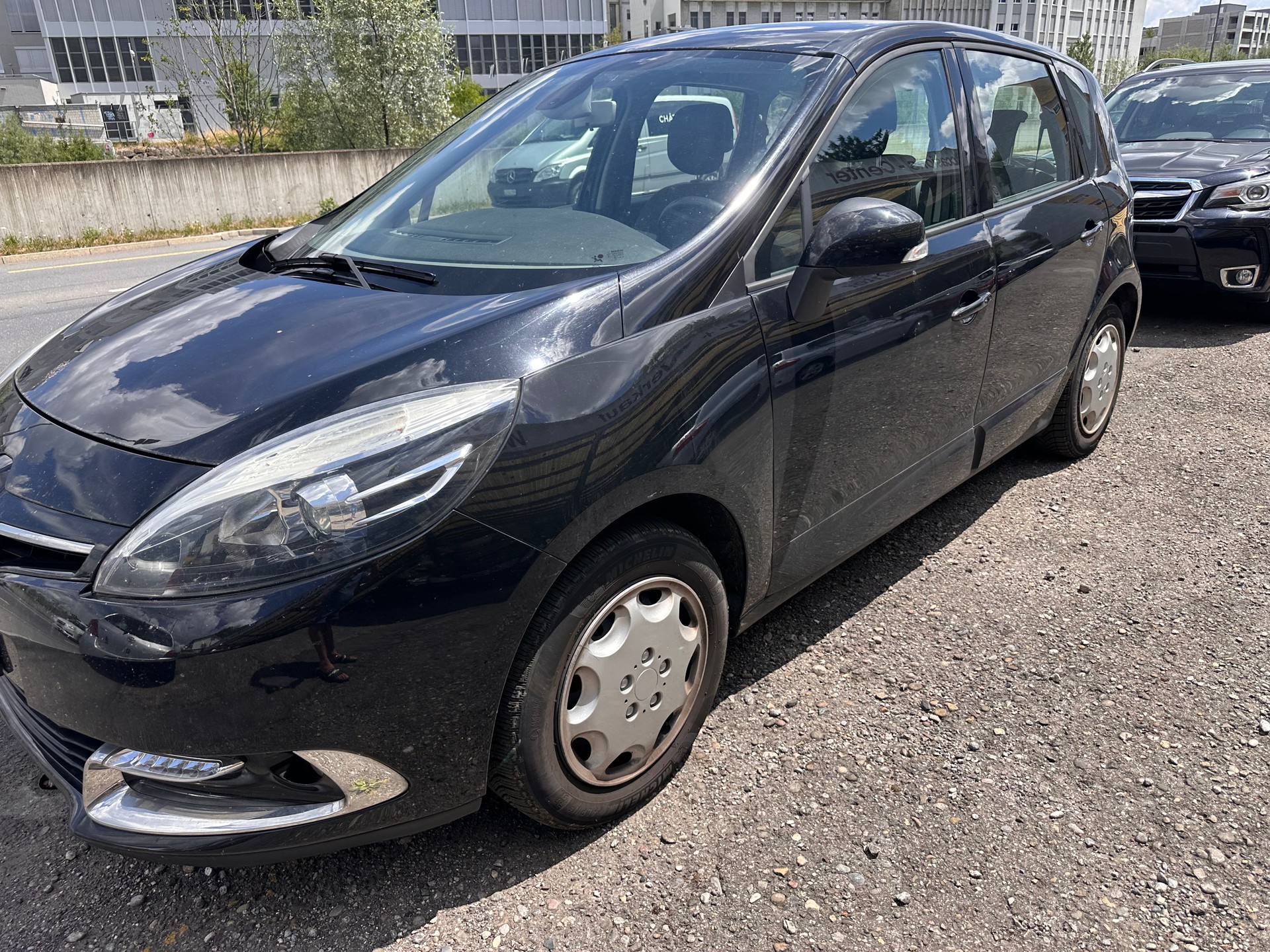 RENAULT Scénic 1.2 16V Turbo Swiss Edition-image-1