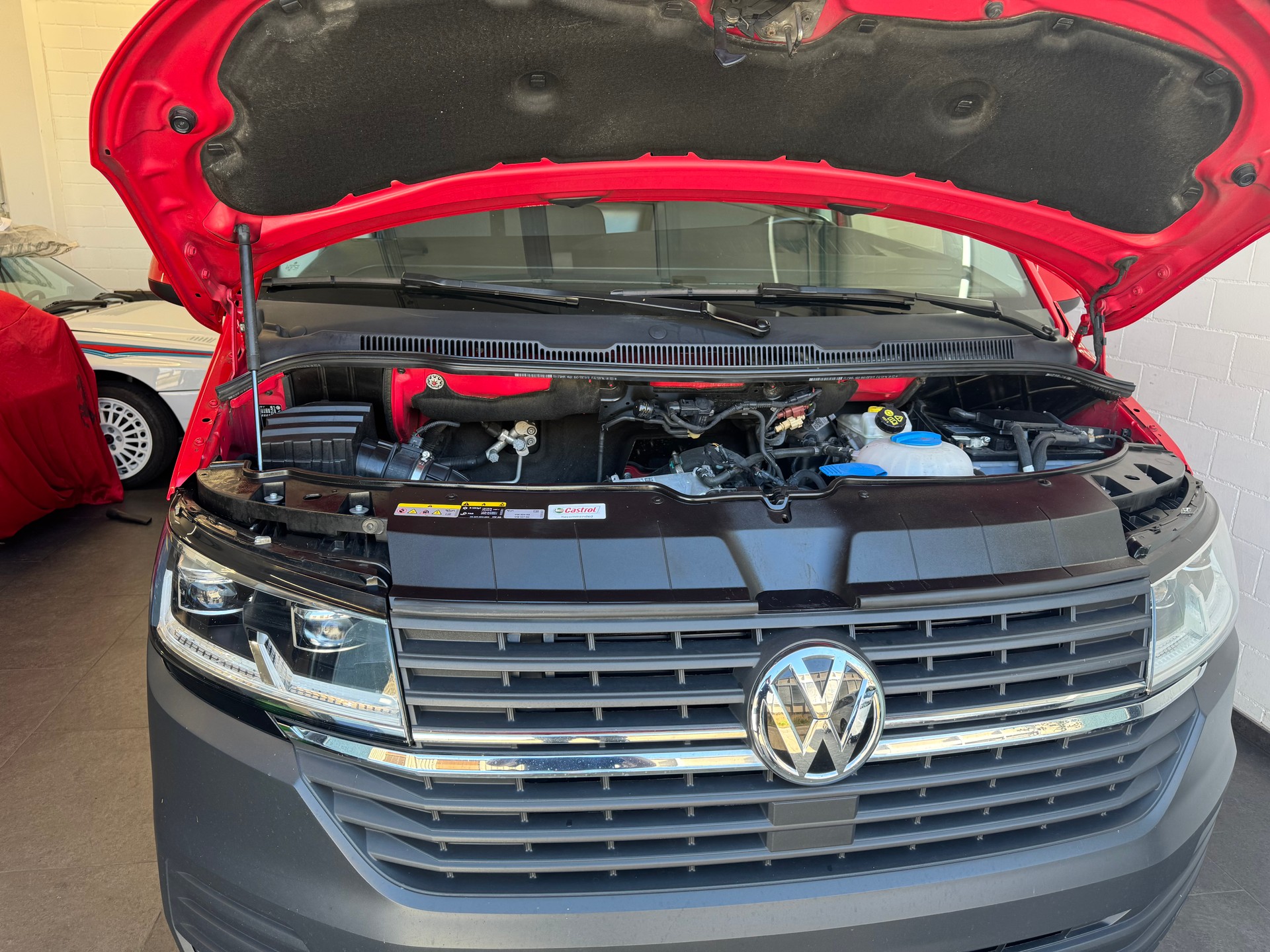 VW T6.1 2.0 TDI-image-13