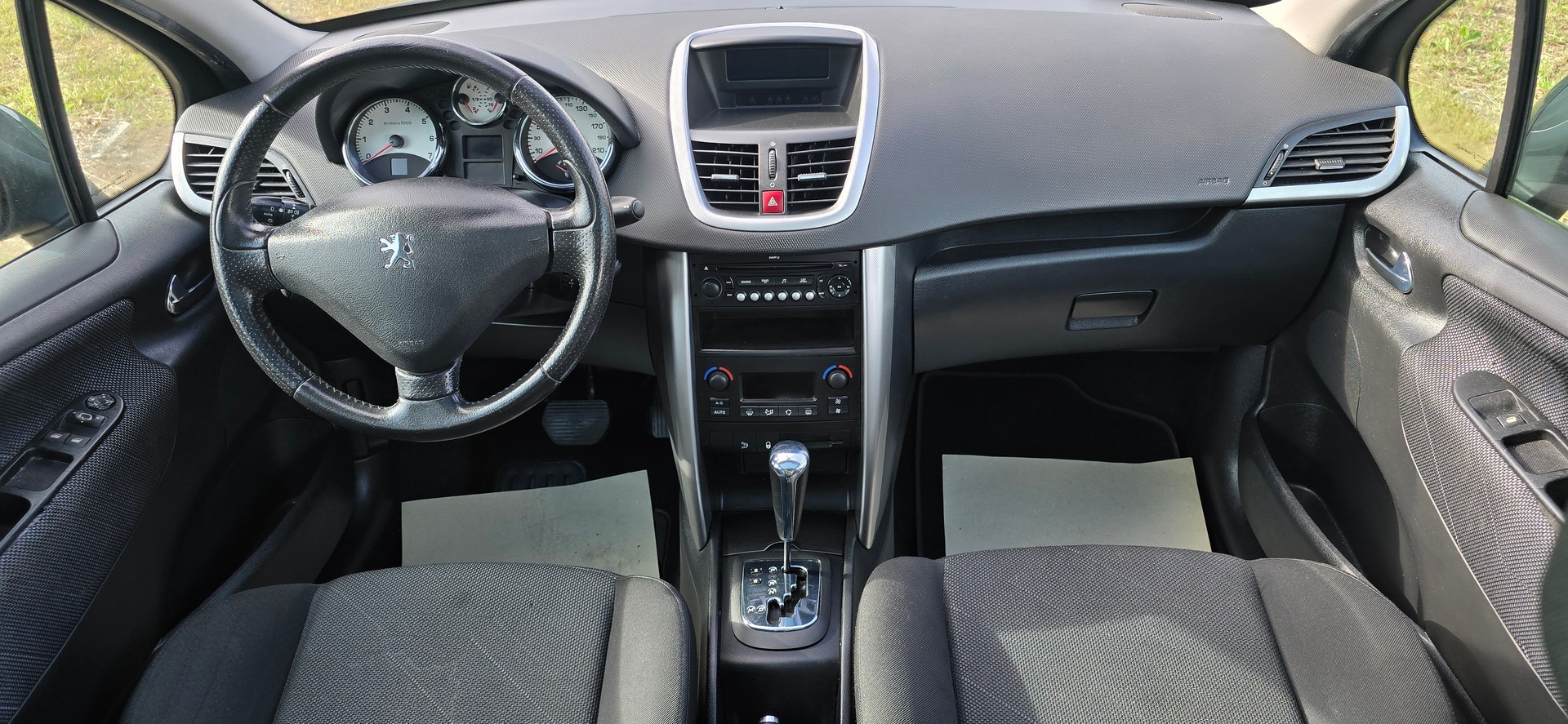 PEUGEOT 207 SW 1.6 16V Sport Automatic-image-13