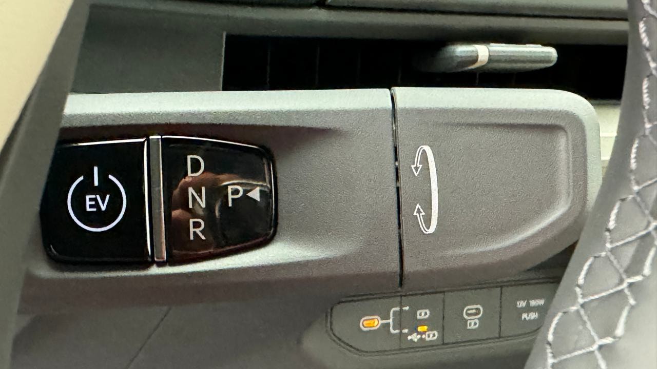 KIA EV3 81,4 kWh GT-Line-image-10