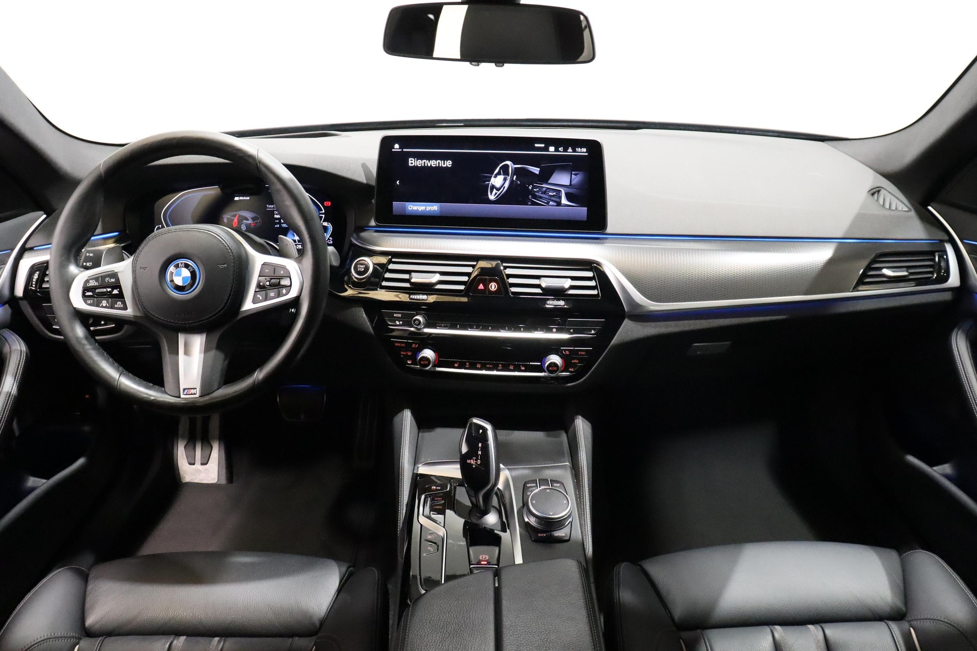 BMW 530e xDrive Touring-image-8