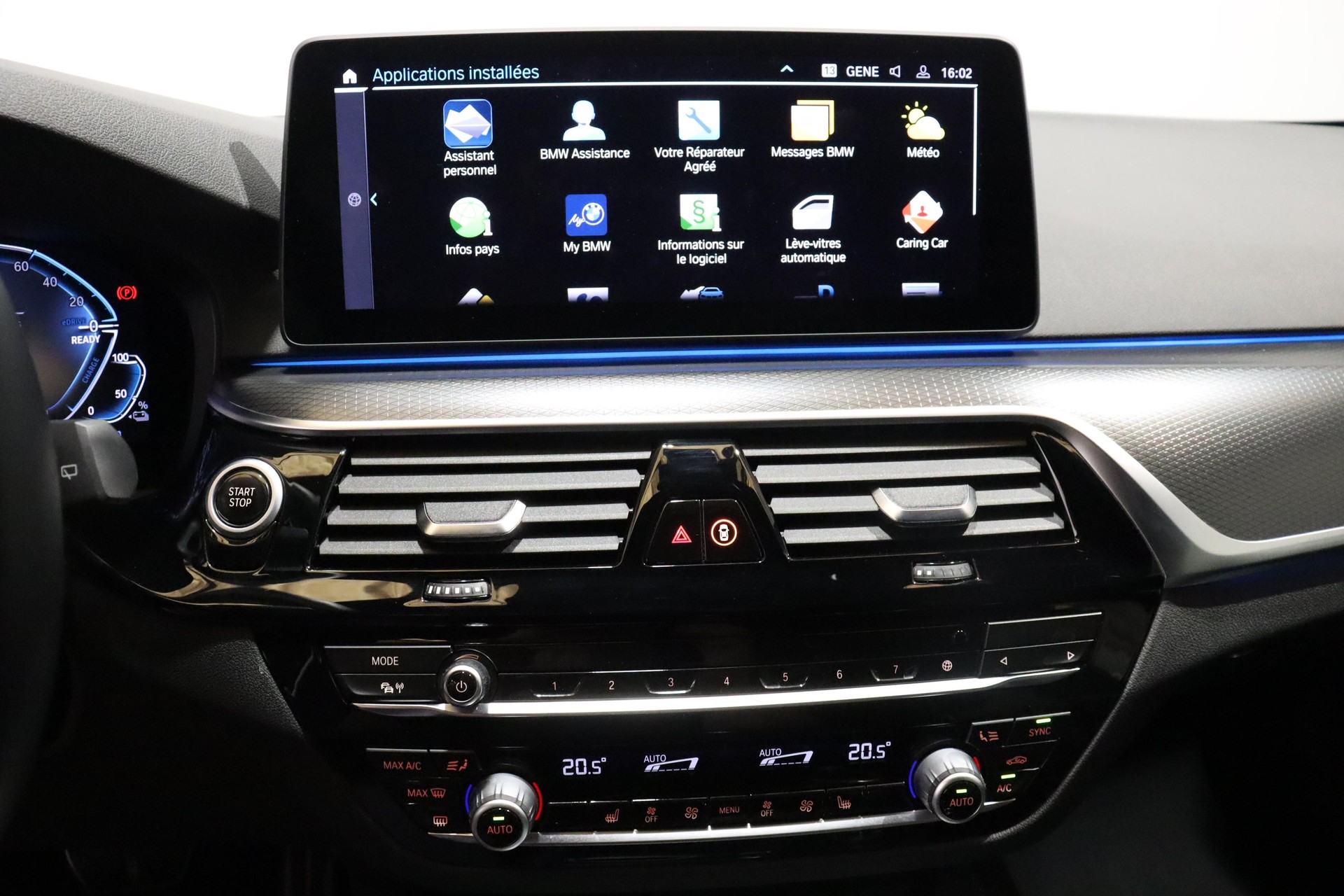 BMW 530e xDrive Touring-image-13