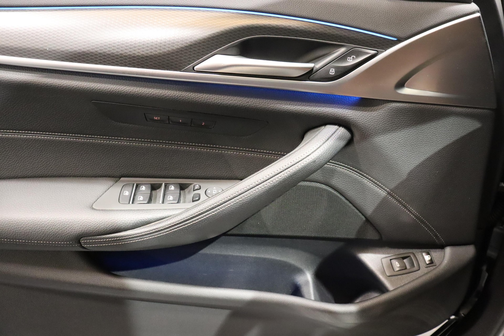 BMW 530e xDrive Touring-image-21