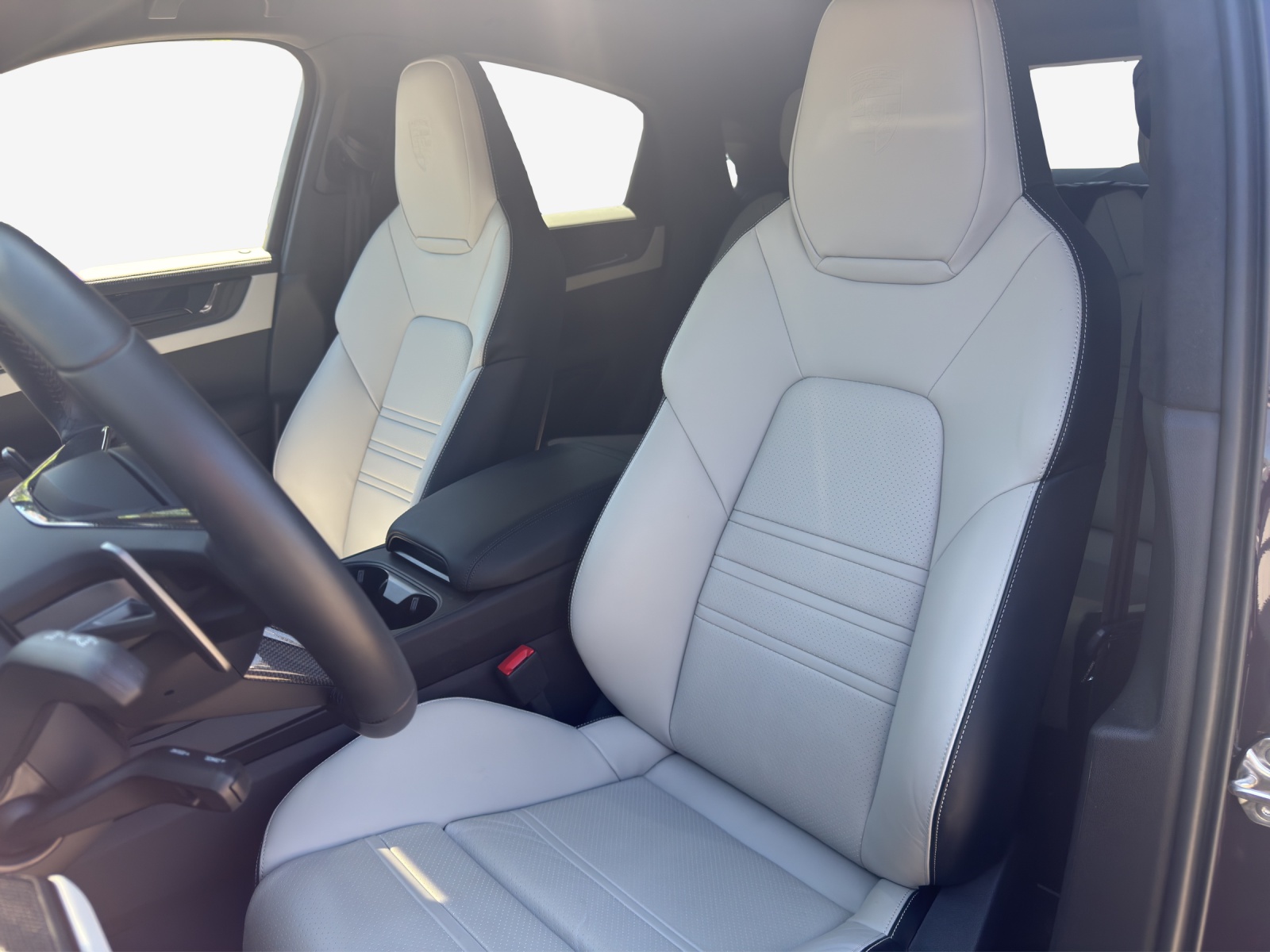 PORSCHE Cayenne Coupé GTS Tiptronic-image-13