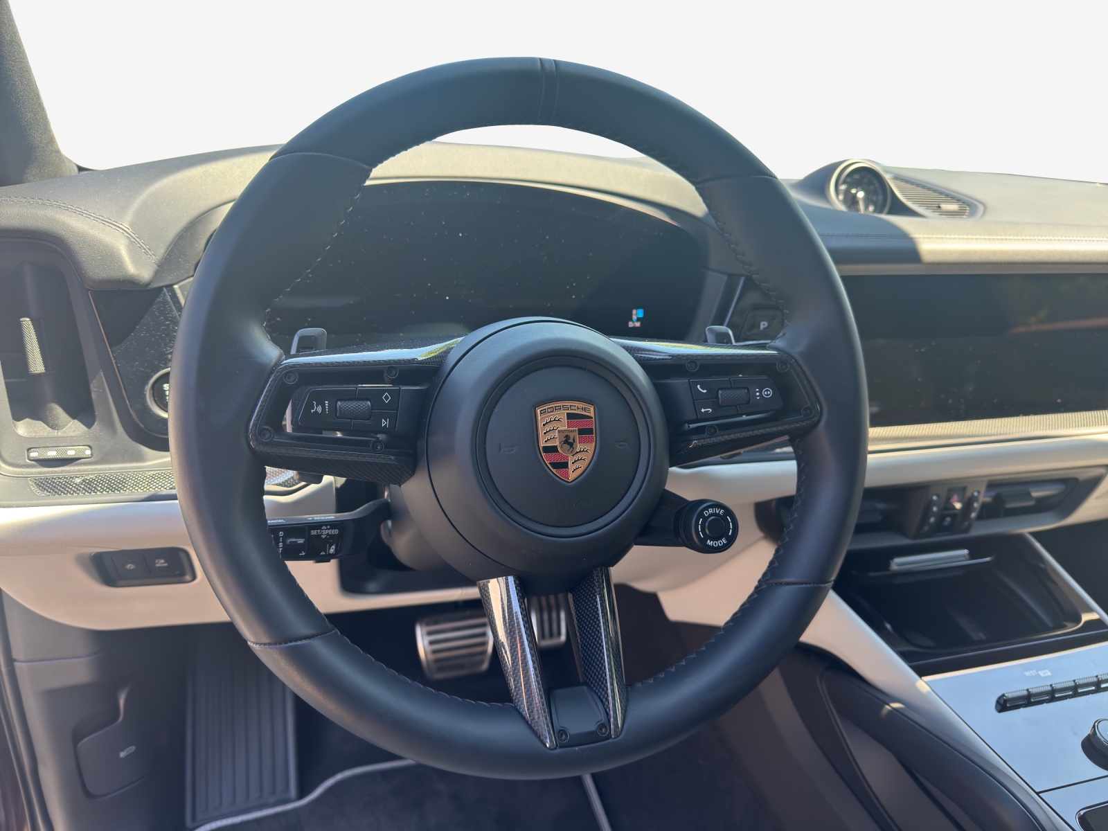 PORSCHE Cayenne Coupé GTS Tiptronic-image-9