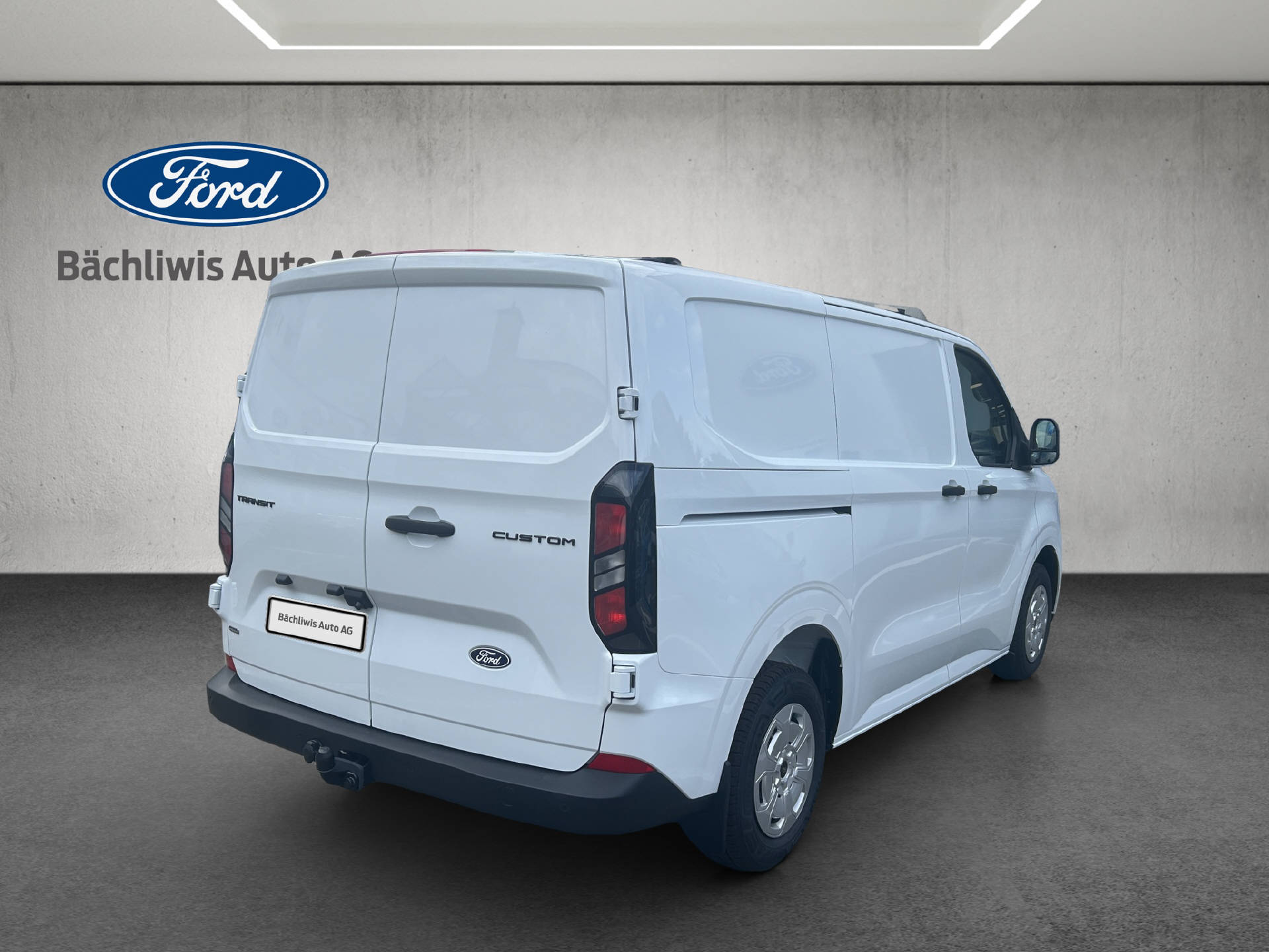 FORD Transit Custom Van 320 L1 2.5 Duratec 233 Trend PHEV-image-4