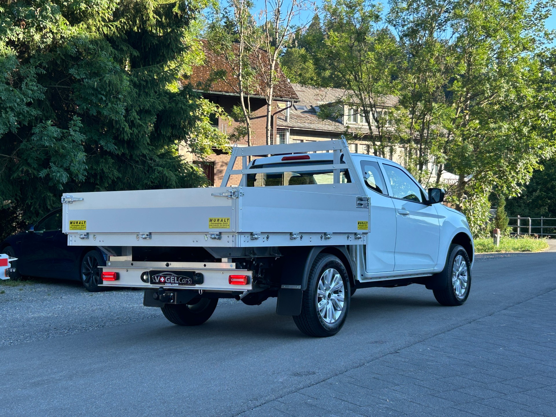 ISUZU D-MAX 1.9 SpaceCab N60FBB+4x4 AT-image-0