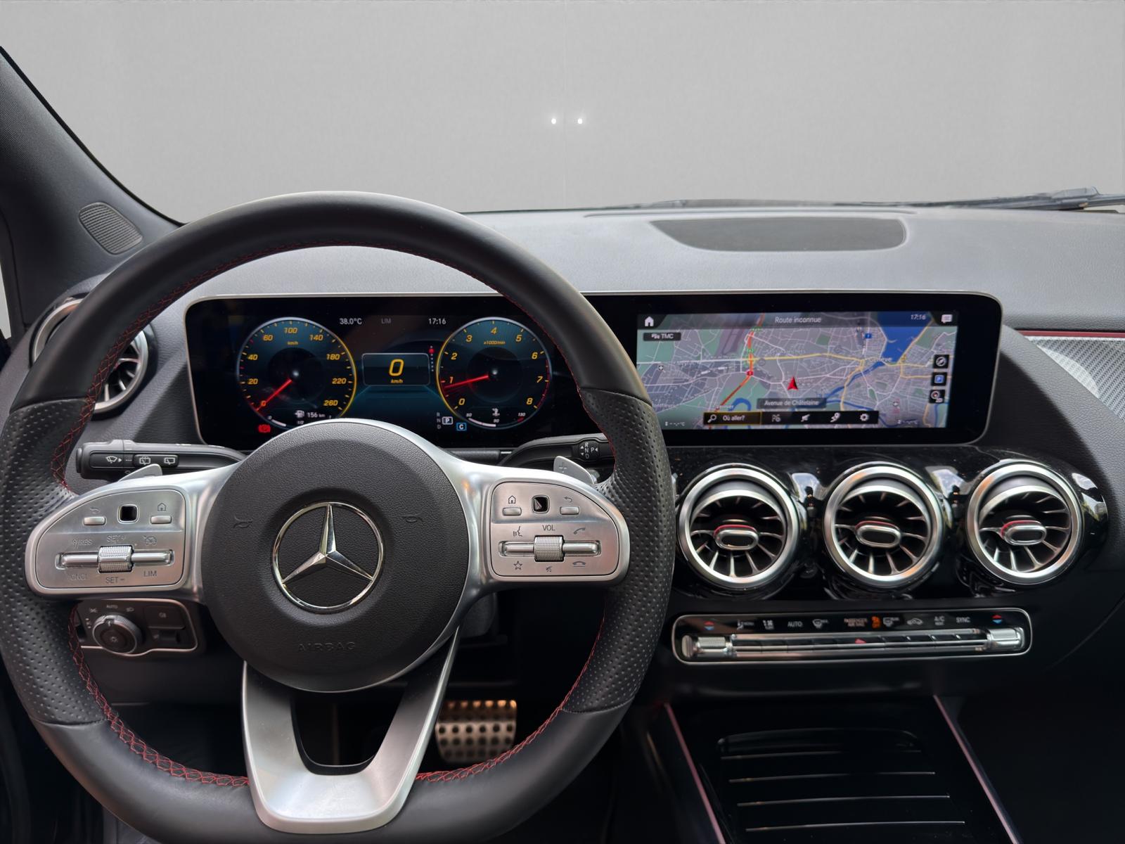 MERCEDES-BENZ B 220 4Matic AMG Line 7G-DCT-image-7