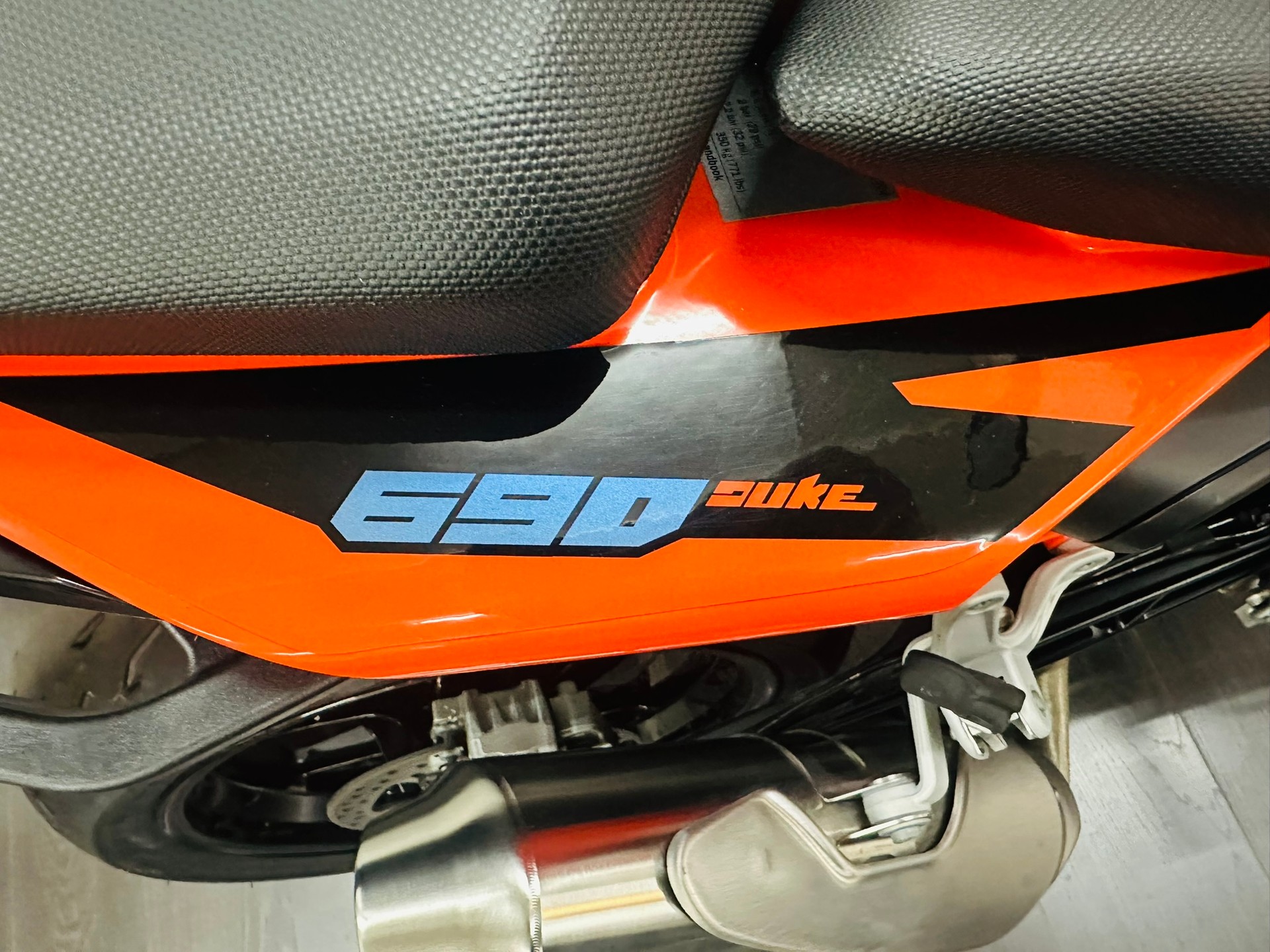KTM 690 Duke ABS-image-5
