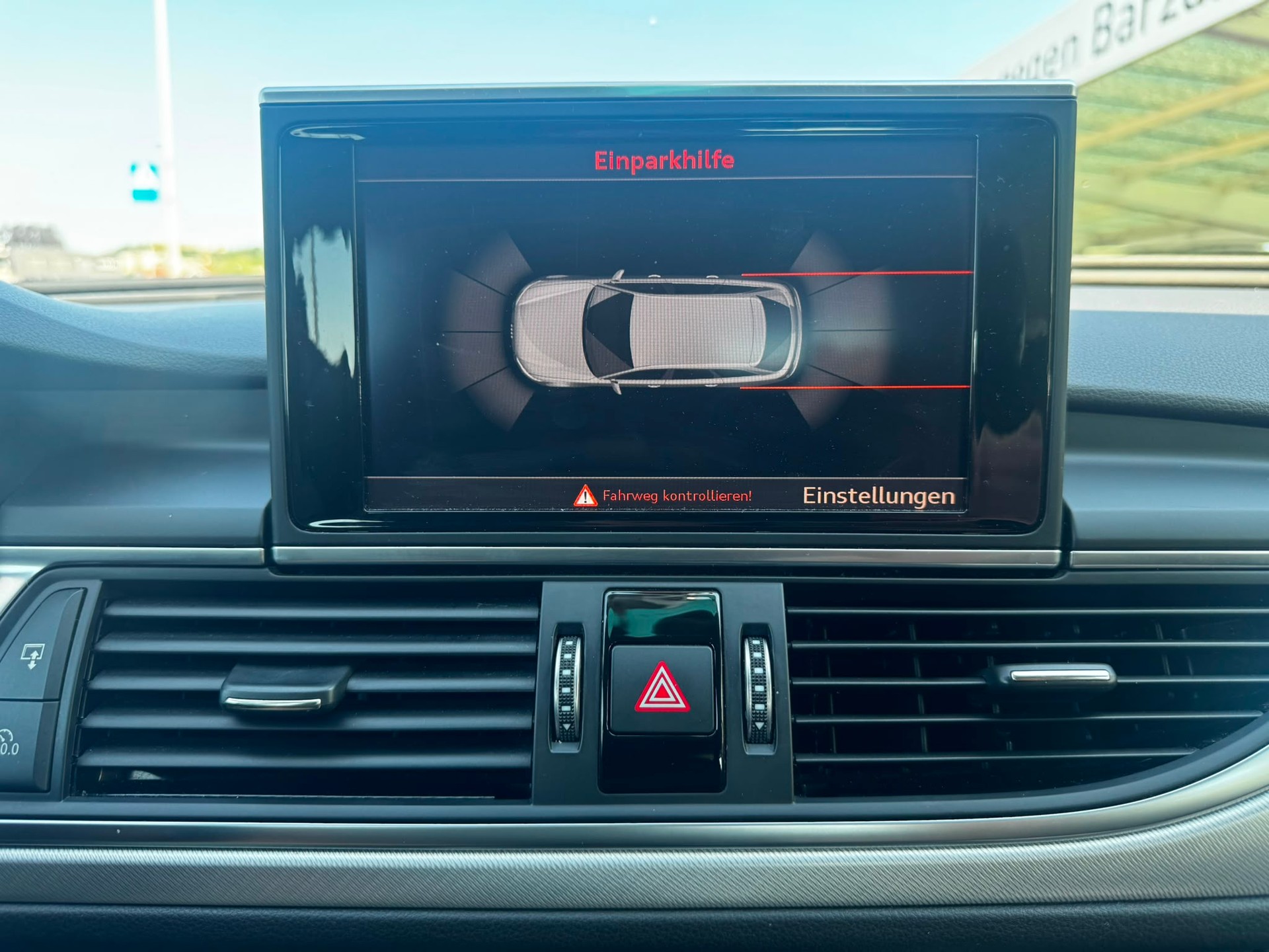 AUDI A6 Avant 2.0 TDI quattro S-tronic-image-10