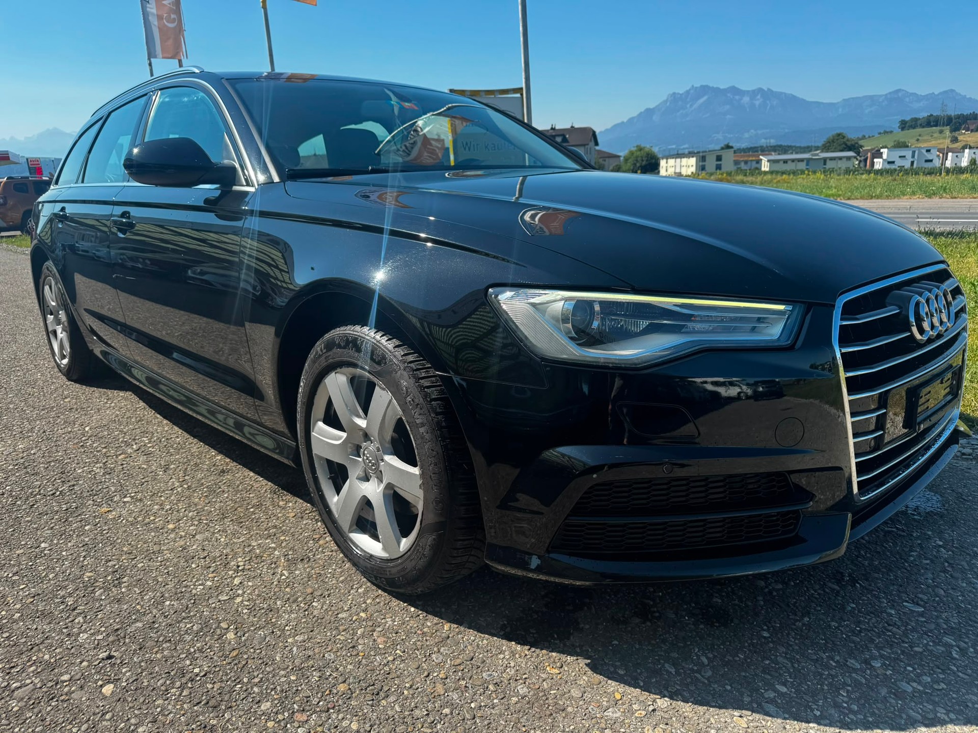 AUDI A6 Avant 2.0 TDI quattro S-tronic-image-2