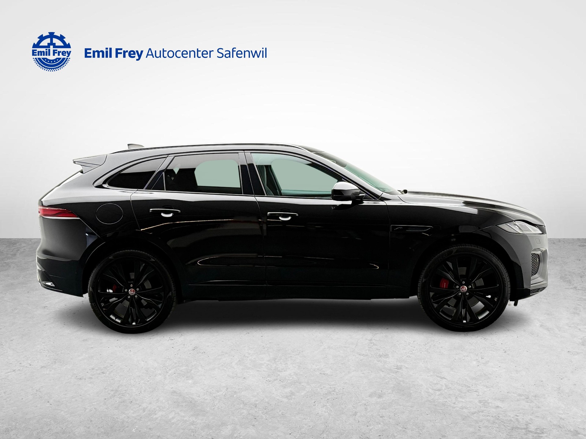 JAGUAR F-Pace 3.0 I6 R-Dynamic HSE AWD-image-5