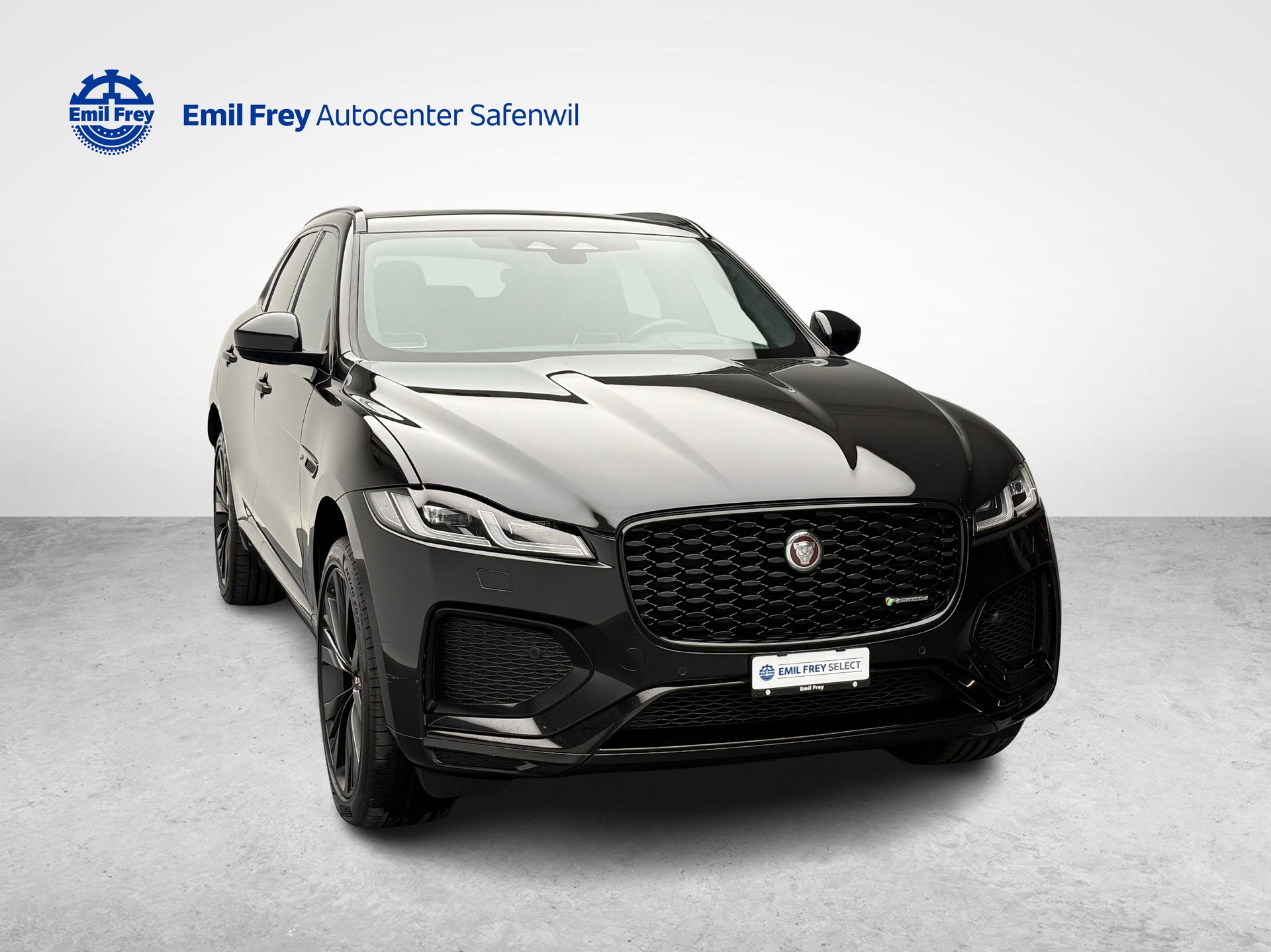 JAGUAR F-Pace 3.0 I6 R-Dynamic HSE AWD-image-6